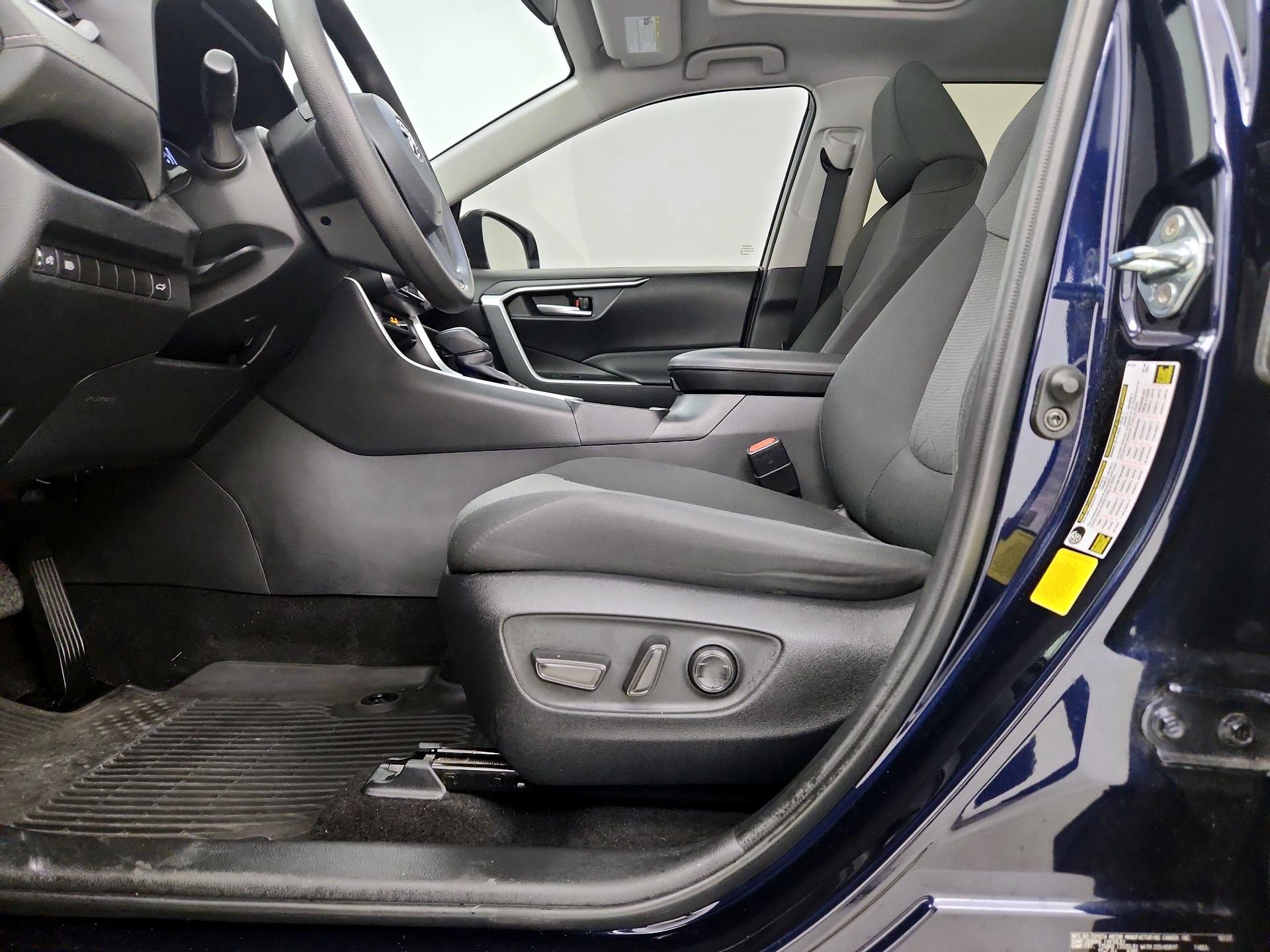 Thumbnail: 2024 Toyota RAV4 - 11