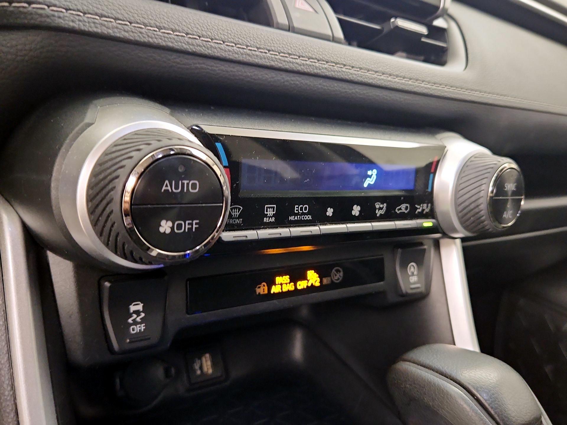 Thumbnail: 2024 Toyota RAV4 - 16