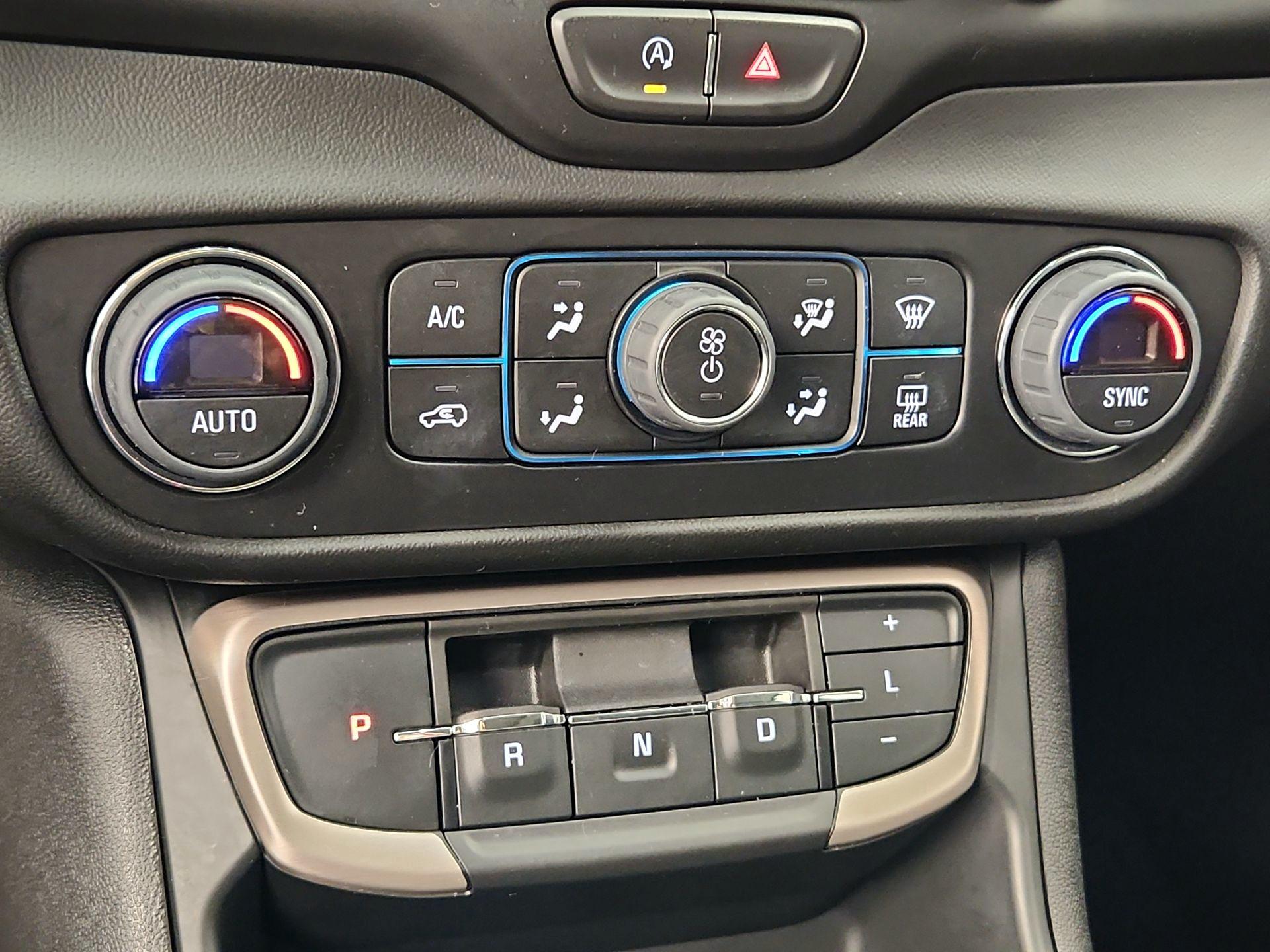 Thumbnail: 2023 GMC Terrain - 17