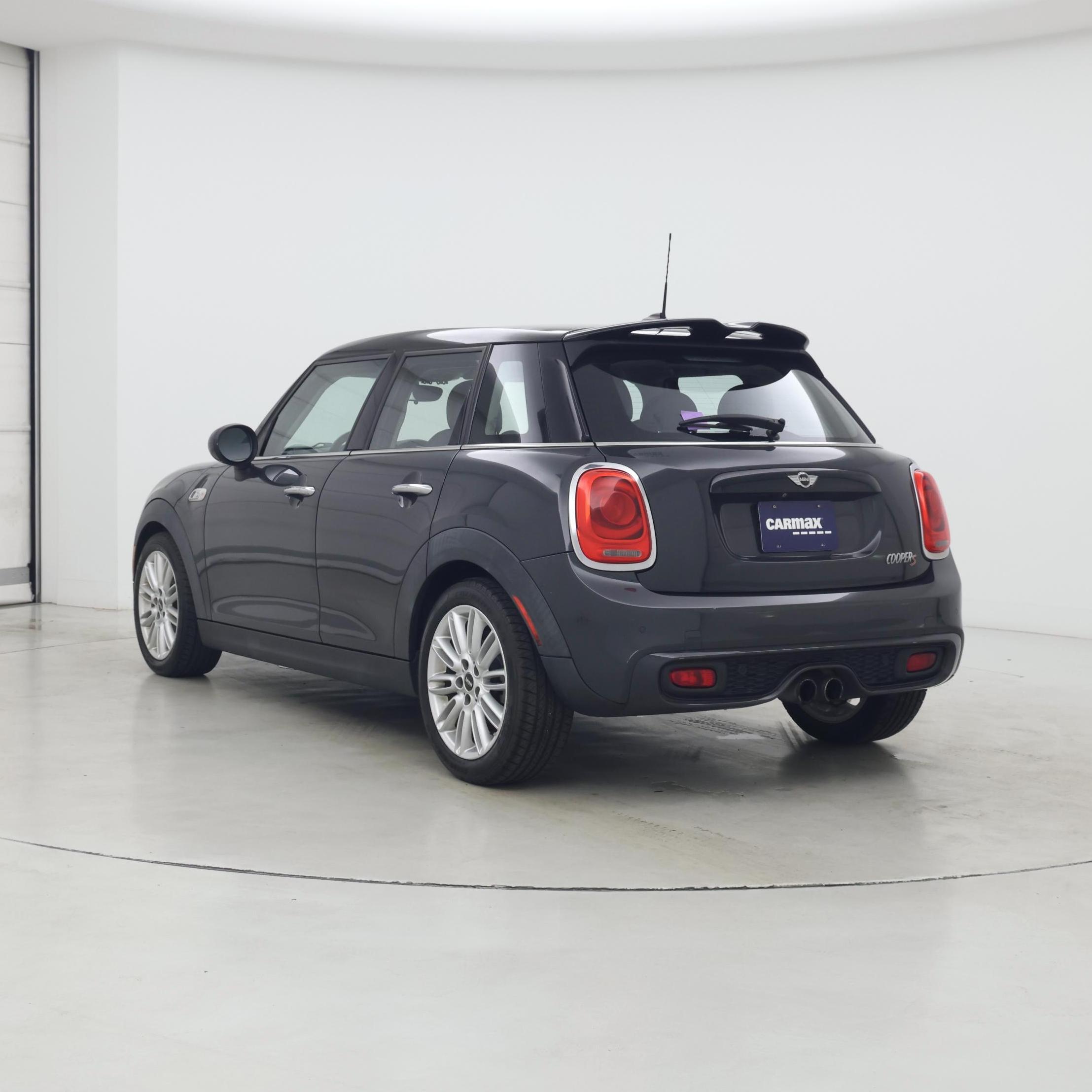 Thumbnail: 2017 MINI Cooper Hardtop - 2
