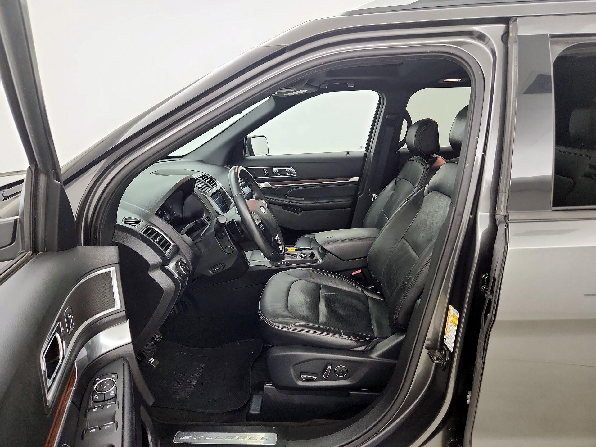 Thumbnail: 2017 Ford Explorer - 11