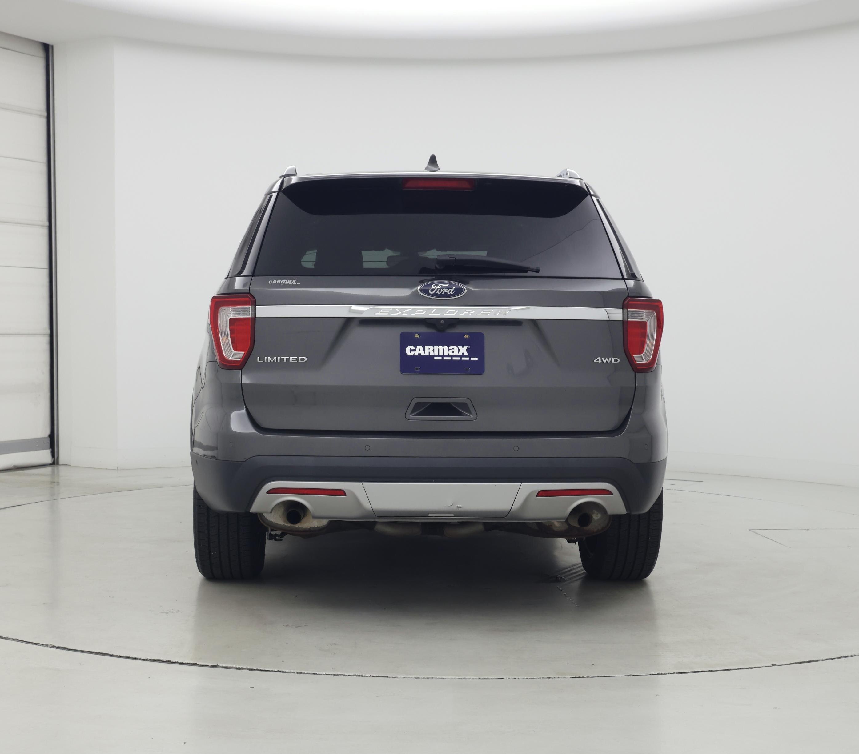 Thumbnail: 2017 Ford Explorer - 6