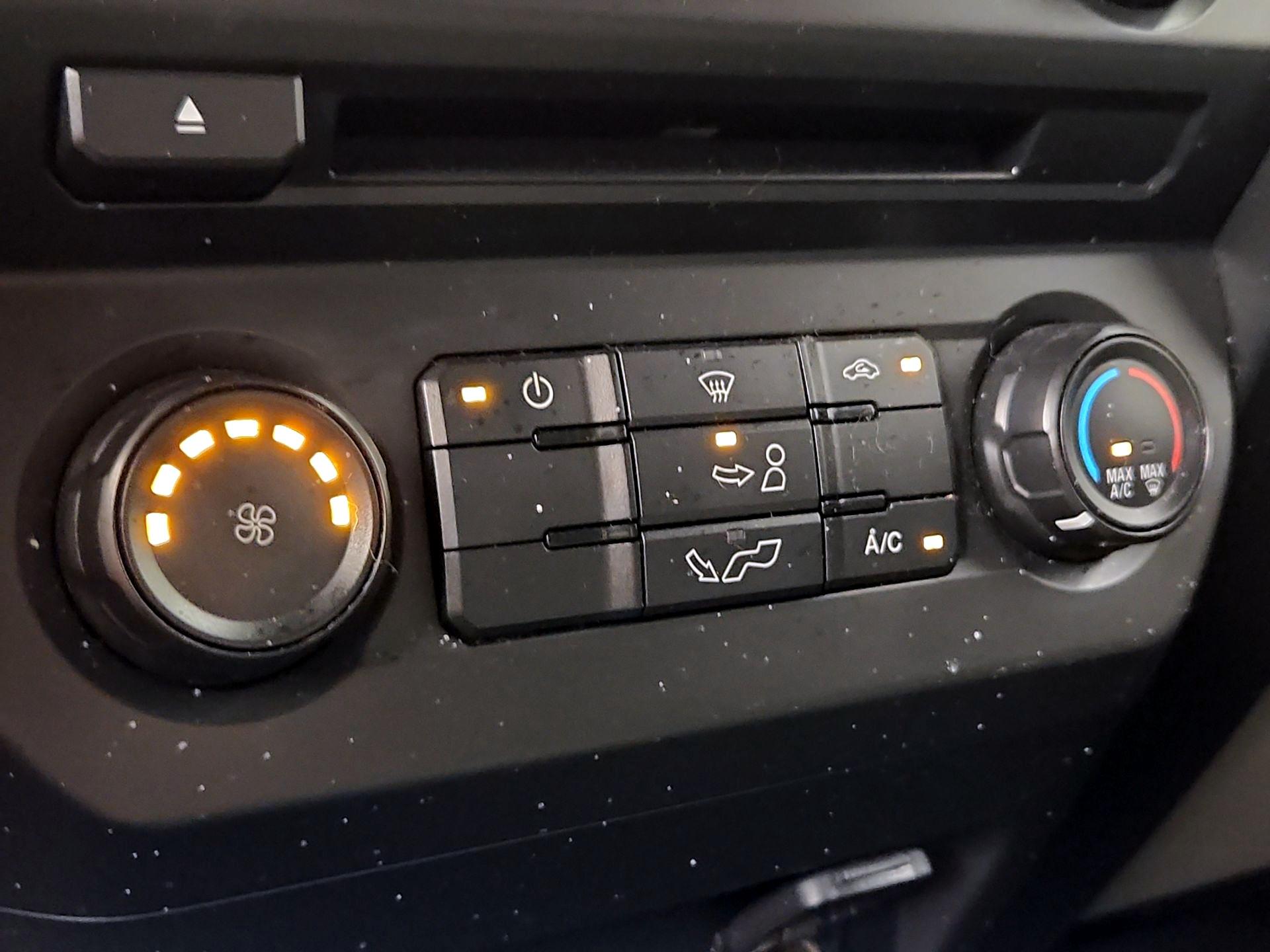 Thumbnail: 2018 Ford F-150 - 16