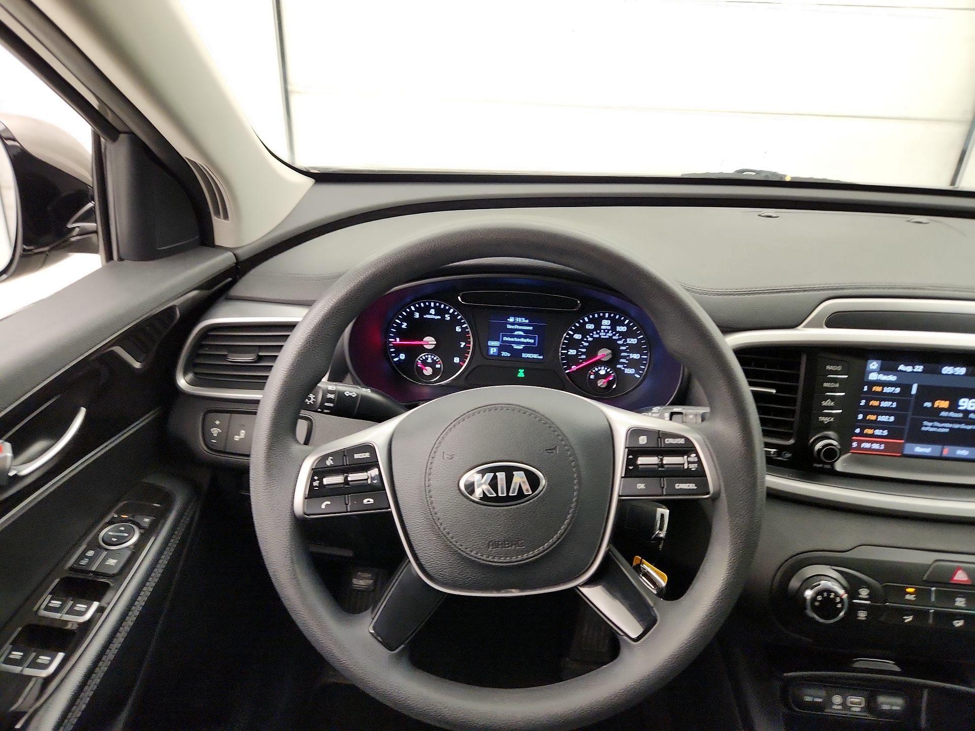 Thumbnail: 2019 Kia Sorento - 10
