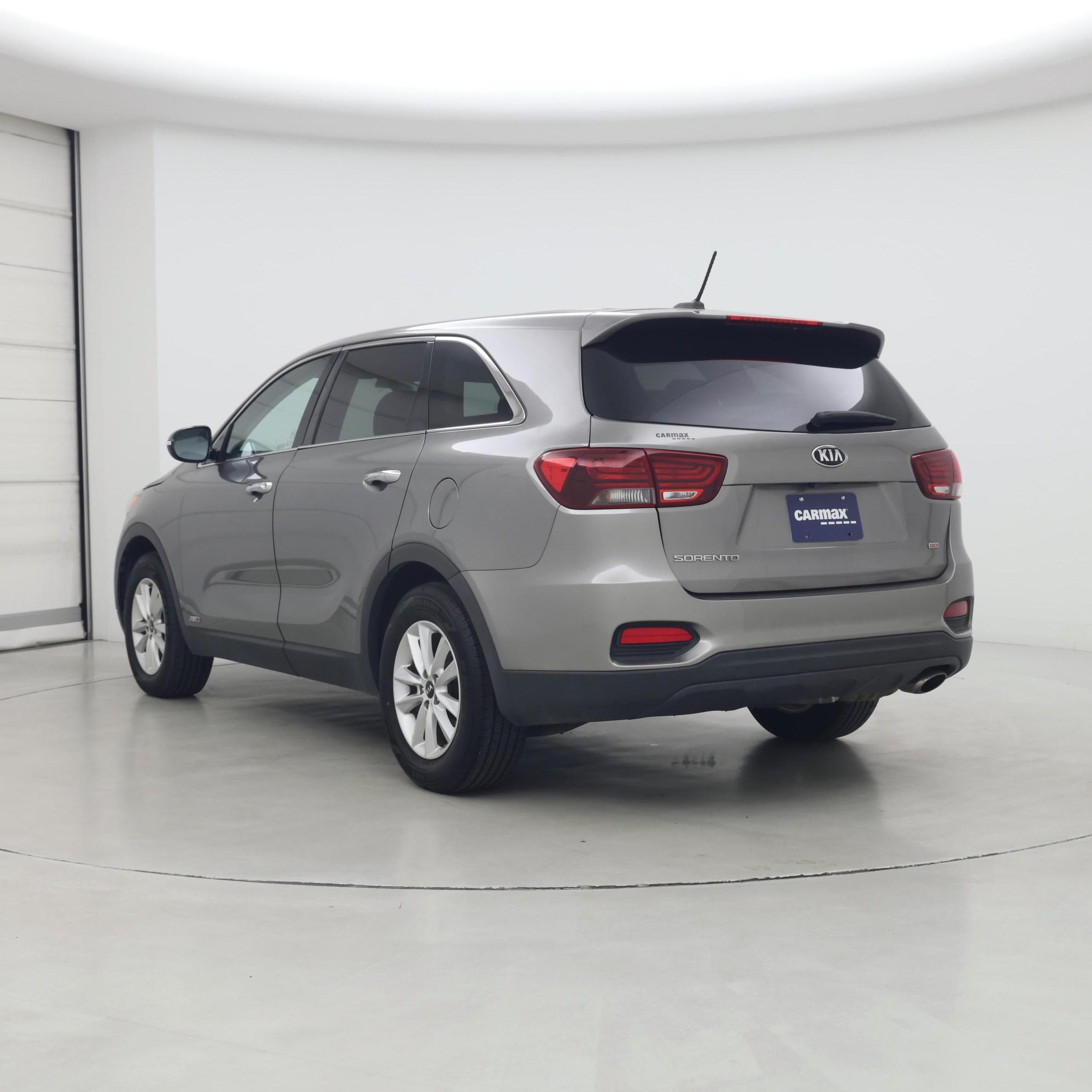 Thumbnail: 2019 Kia Sorento - 2