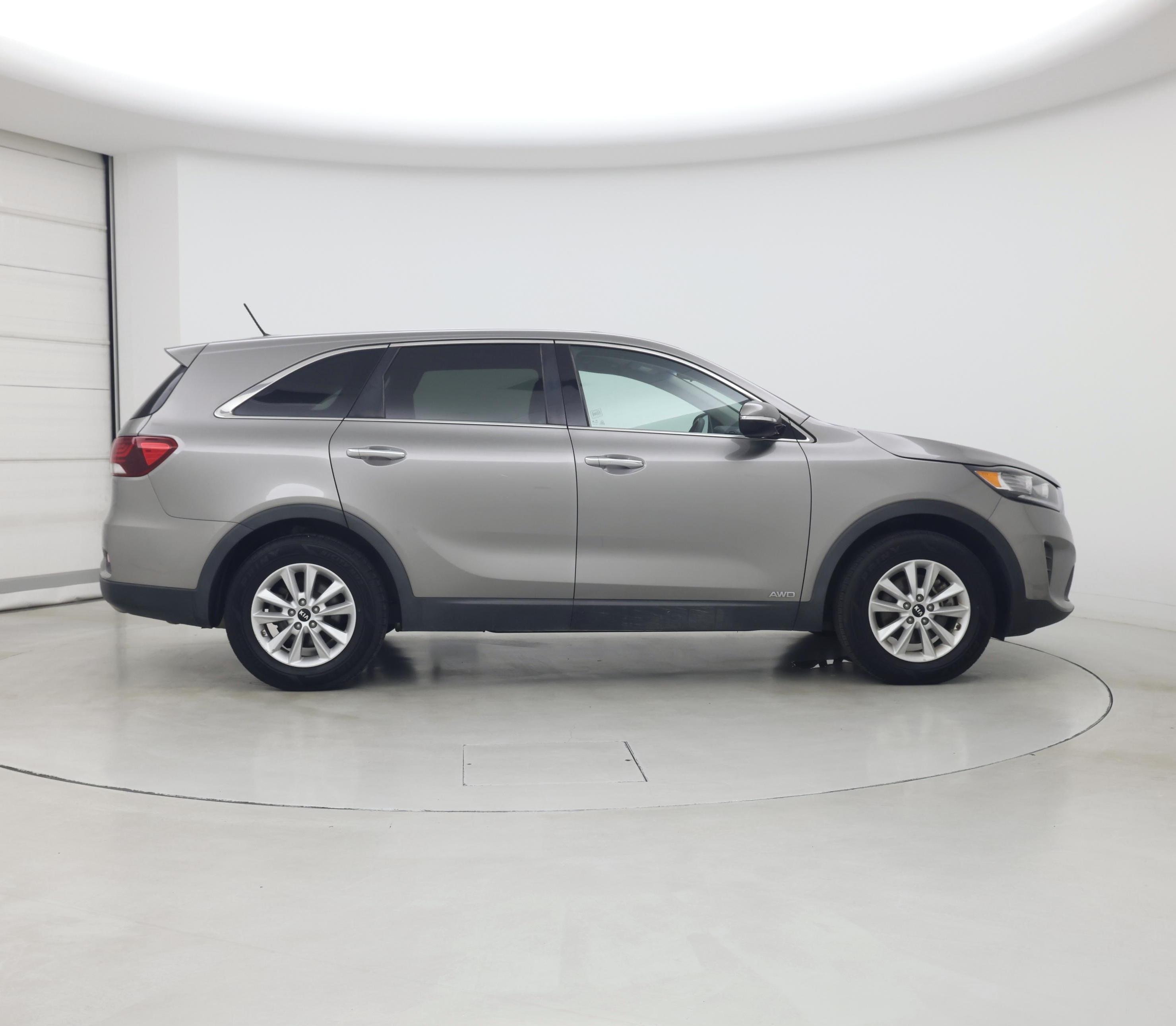 Thumbnail: 2019 Kia Sorento - 7