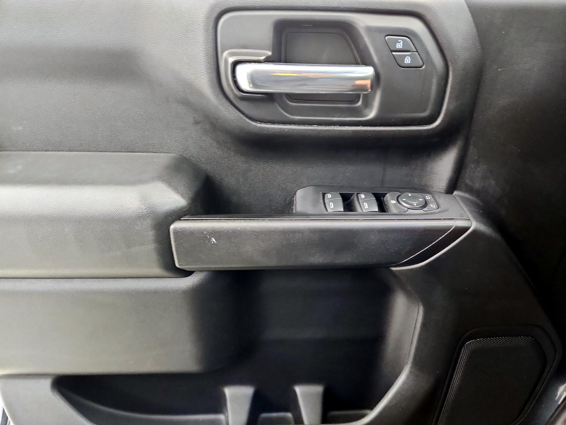 Thumbnail: 2019 Chevrolet Silverado 1500 - 12