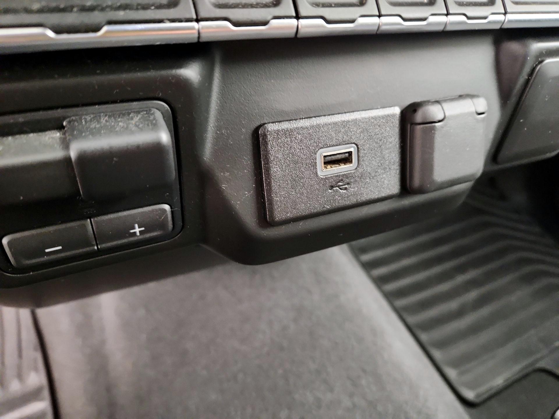 Thumbnail: 2019 Chevrolet Silverado 1500 - 18