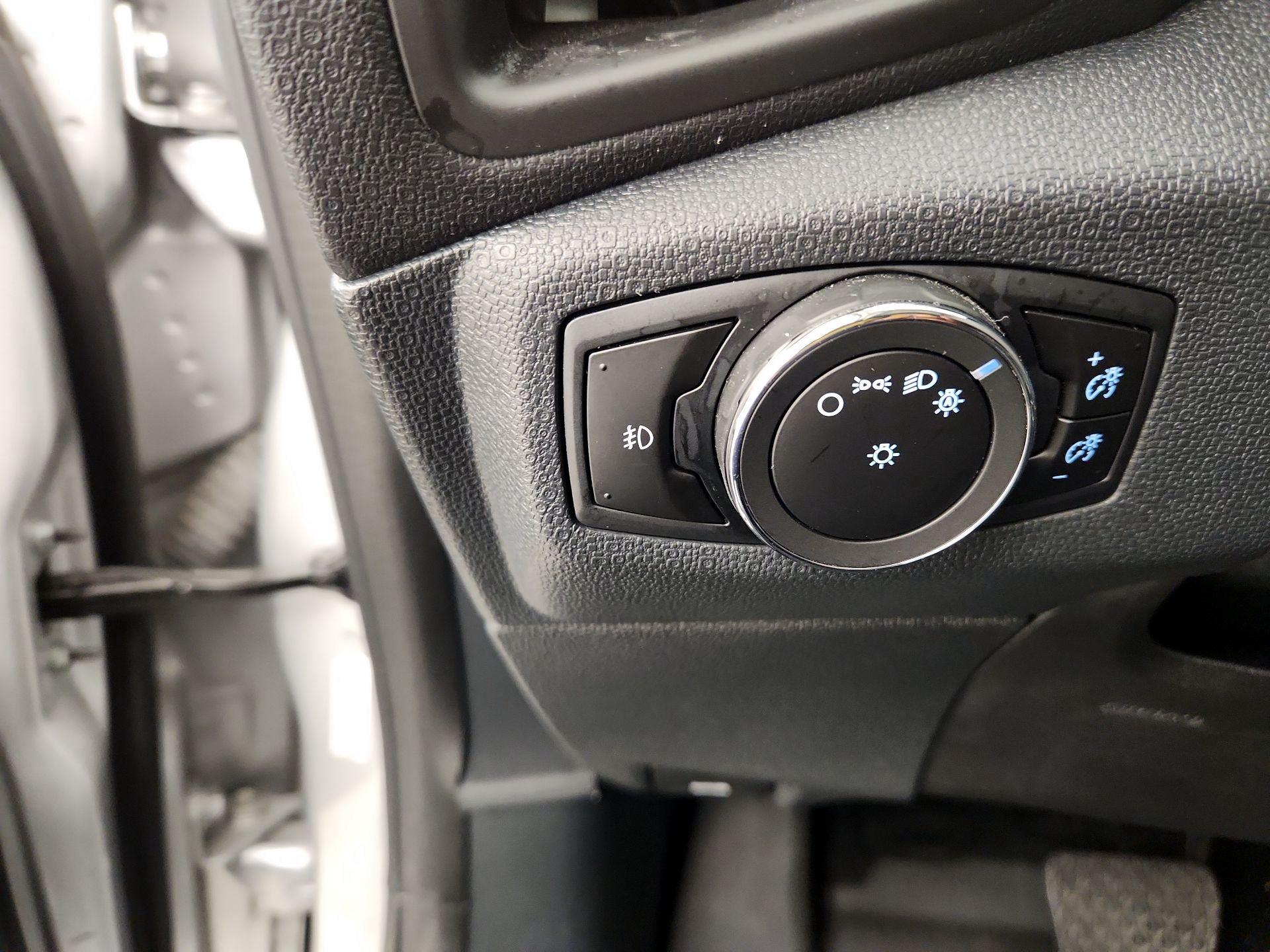 Thumbnail: 2019 Ford EcoSport - 13