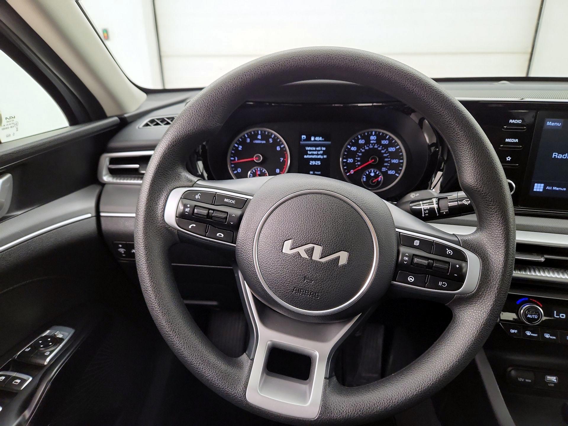 Thumbnail: 2023 Kia K5 - 10