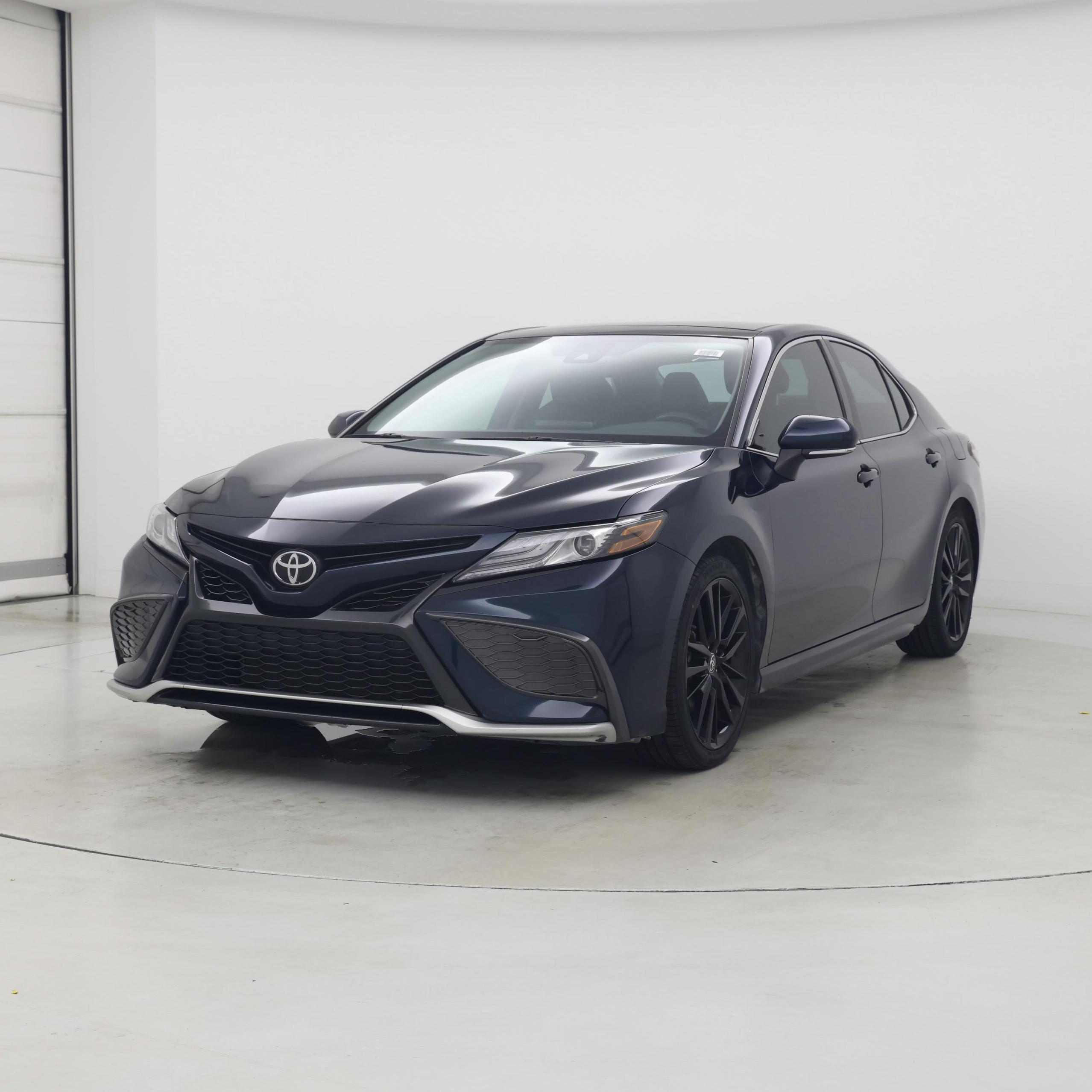 Thumbnail: 2021 Toyota Camry - 4