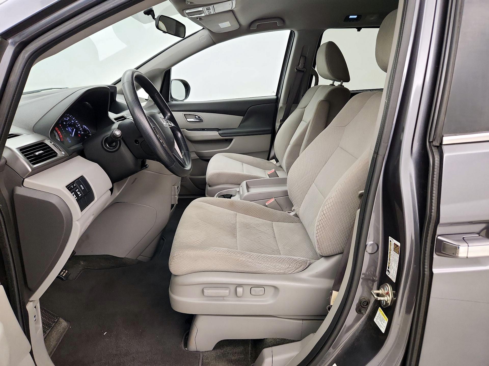 Thumbnail: 2016 Honda Odyssey - 11