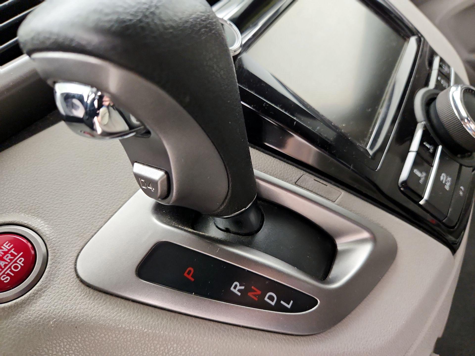Thumbnail: 2016 Honda Odyssey - 17