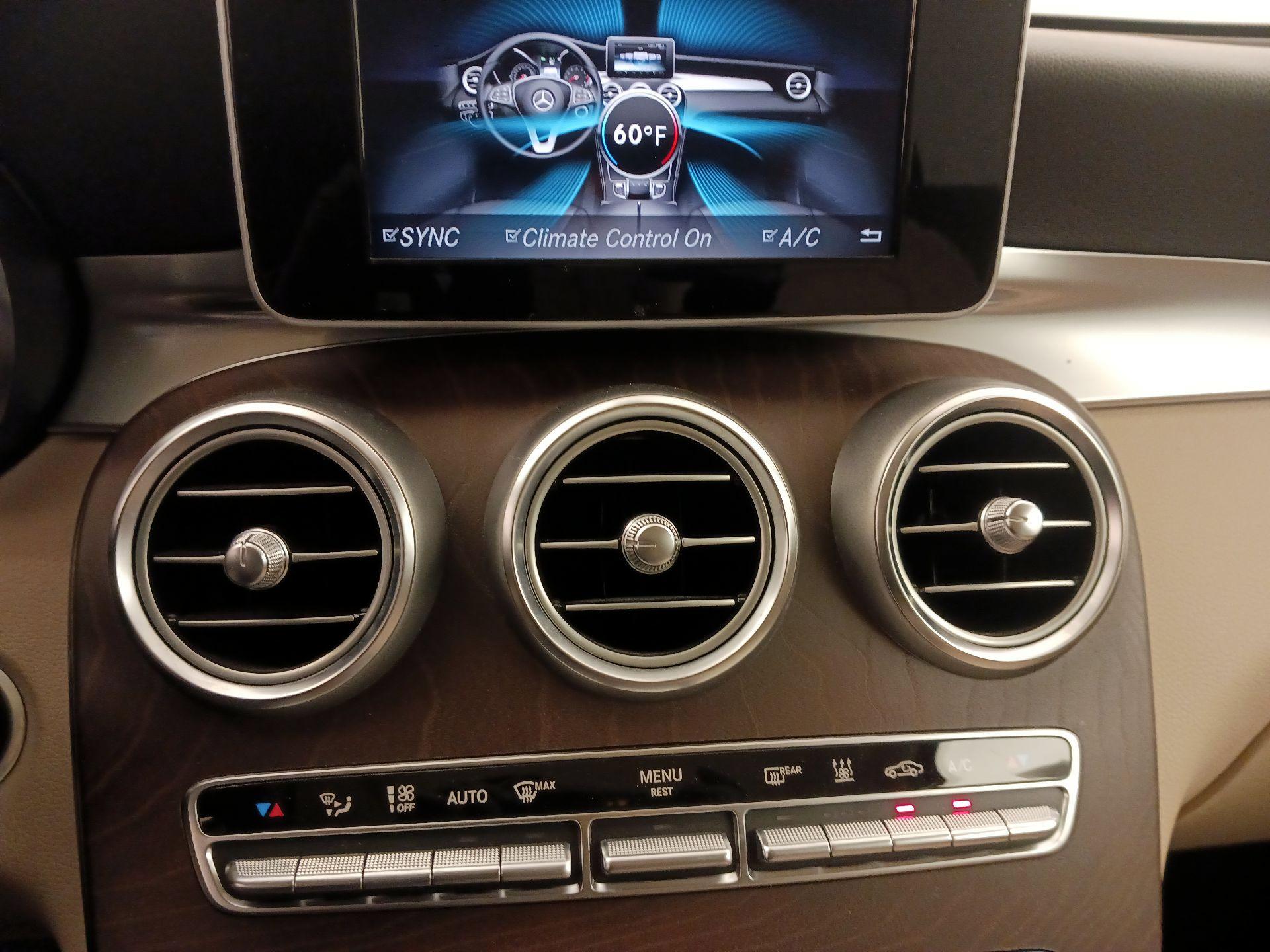 Thumbnail: 2019 Mercedes-Benz GLC - 17