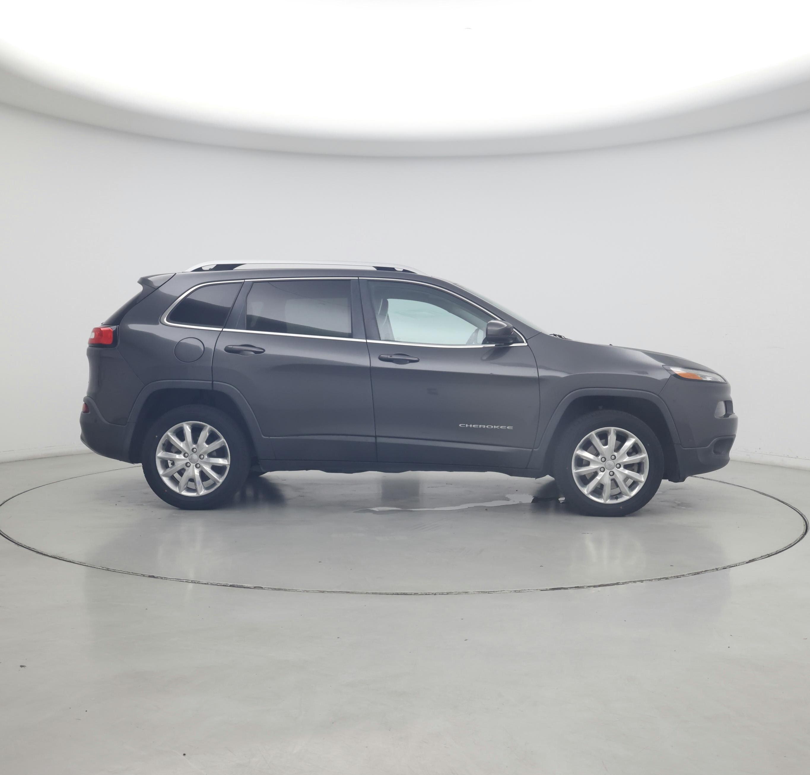 Thumbnail: 2016 Jeep Cherokee - 7