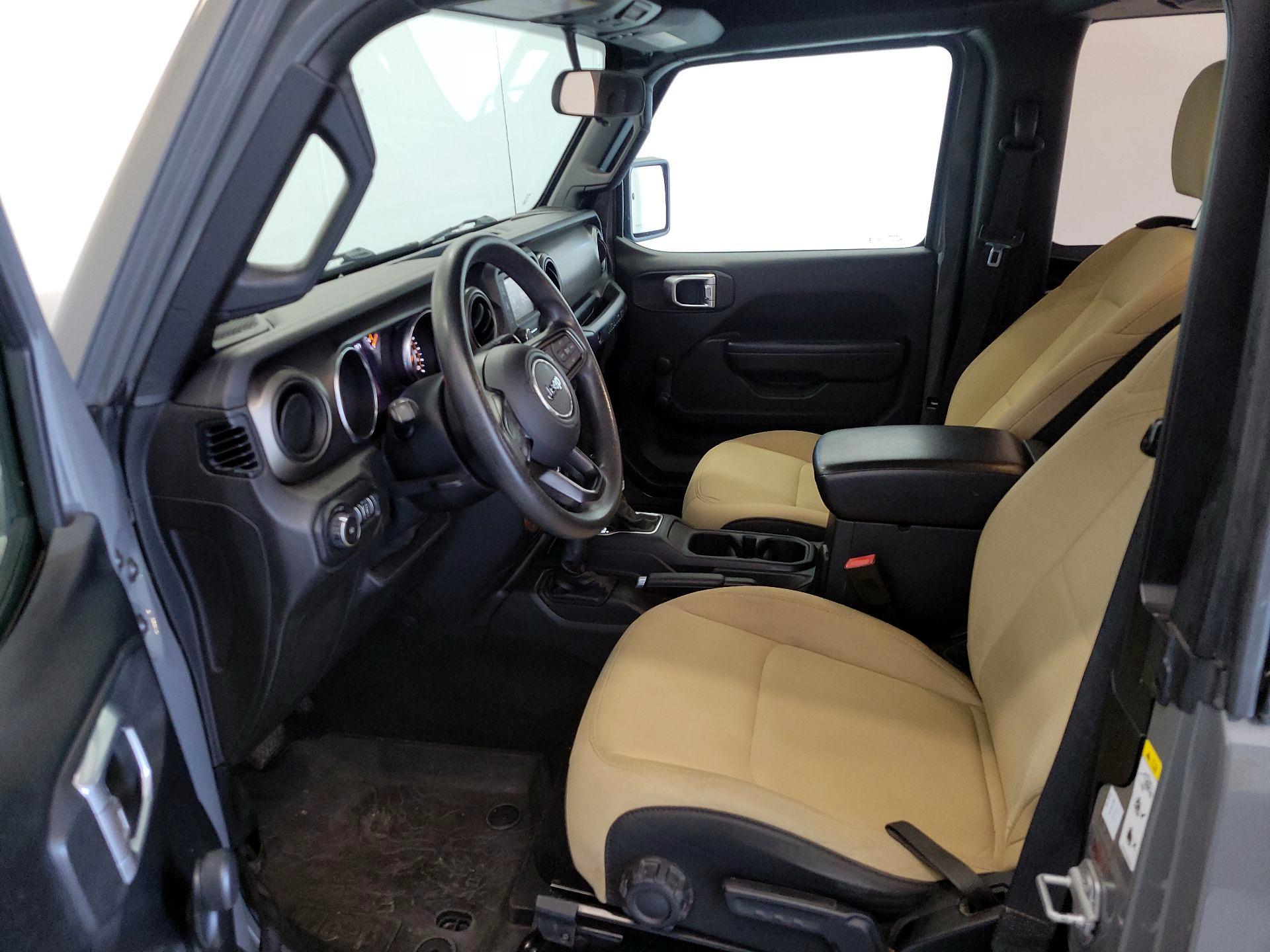 Thumbnail: 2019 Jeep Wrangler - 11