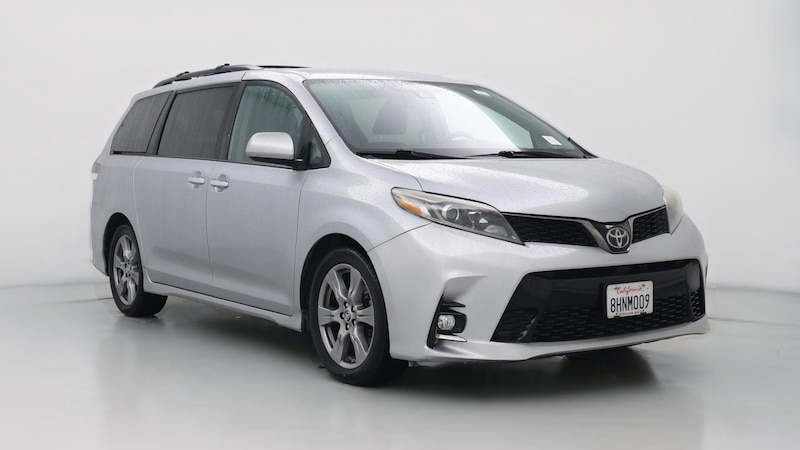 2019 Toyota Sienna SE Hero Image