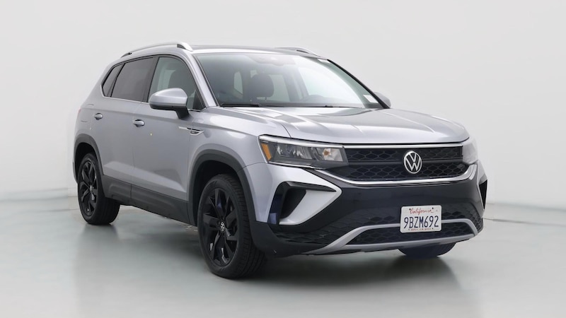 2022 Volkswagen Taos SE Hero Image