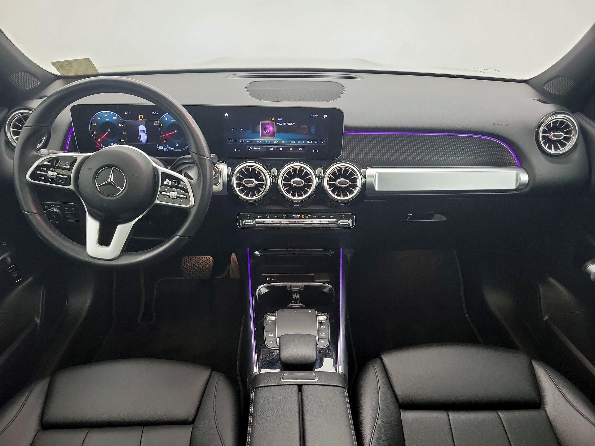 Thumbnail: 2021 Mercedes-Benz GLB - 9