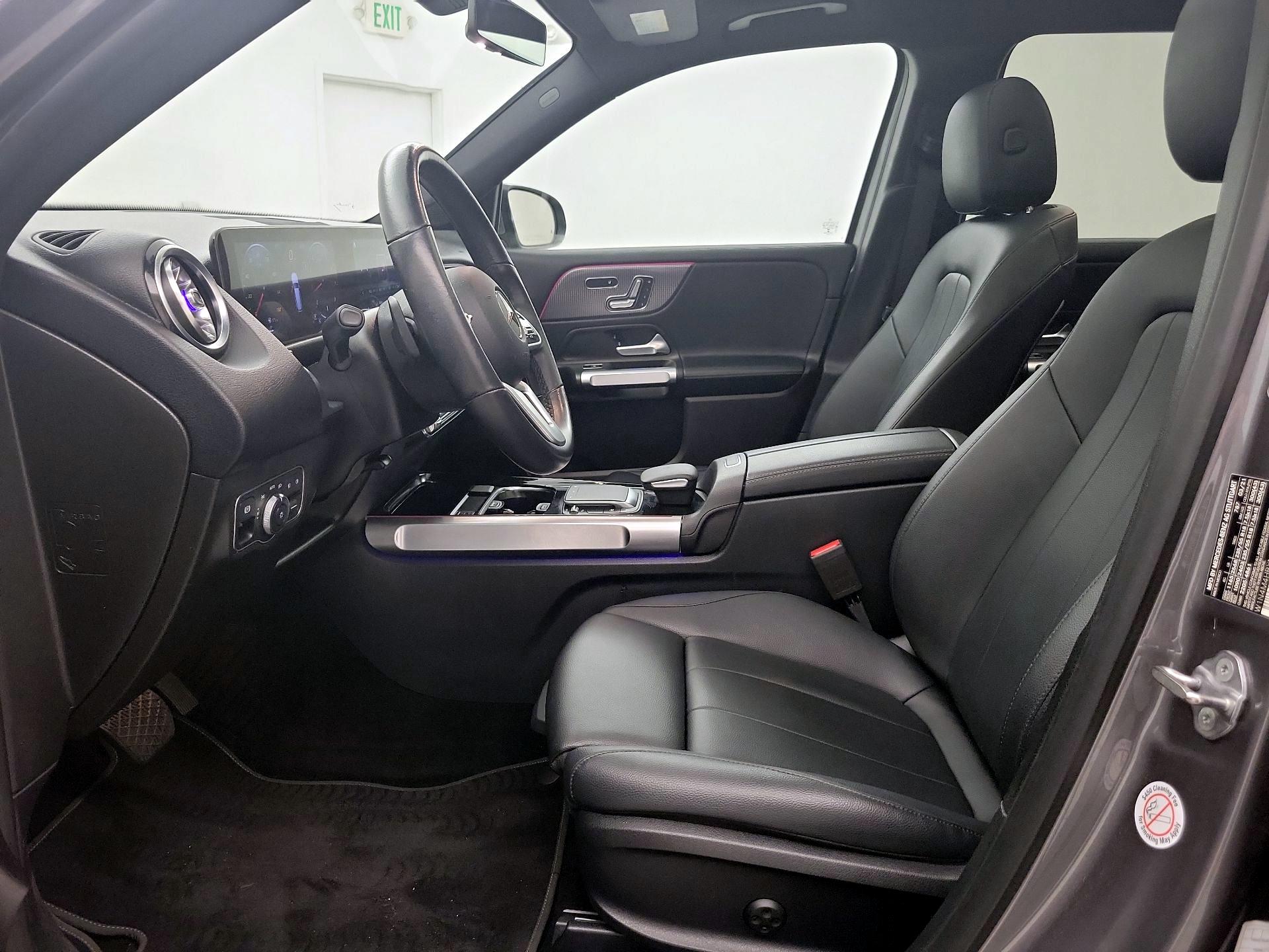 Thumbnail: 2021 Mercedes-Benz GLB - 11