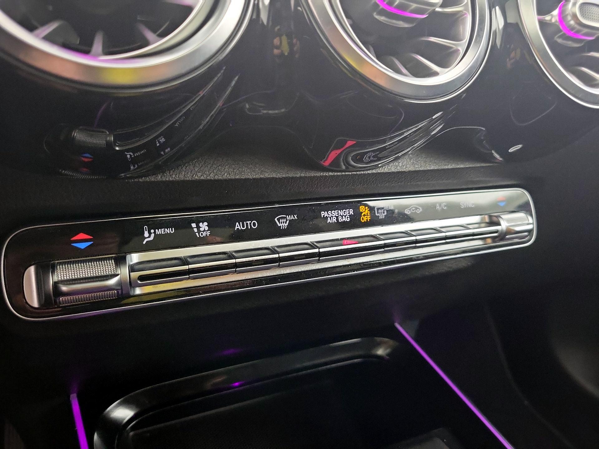 Thumbnail: 2021 Mercedes-Benz GLB - 16