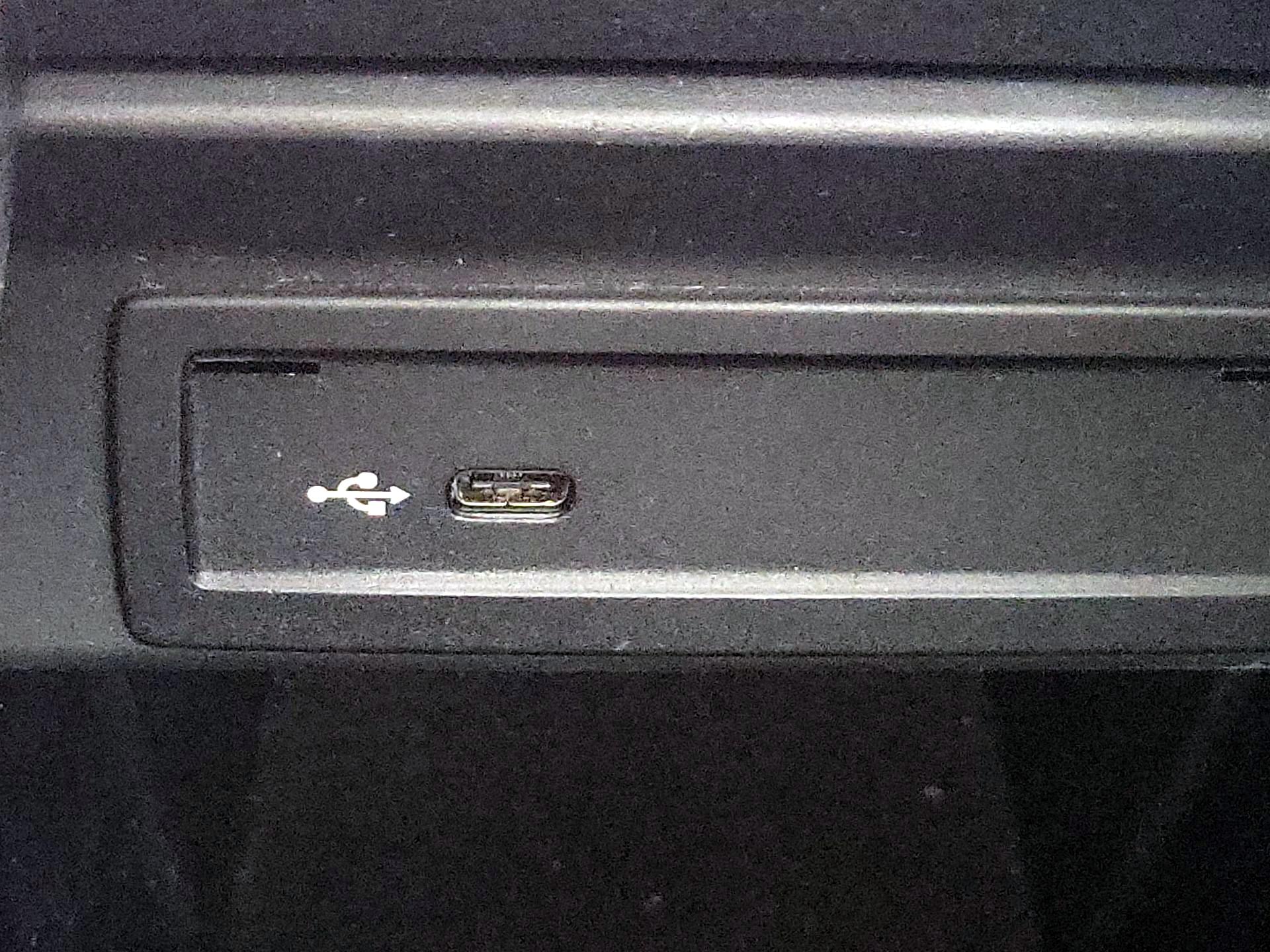 Thumbnail: 2021 Mercedes-Benz GLB - 18