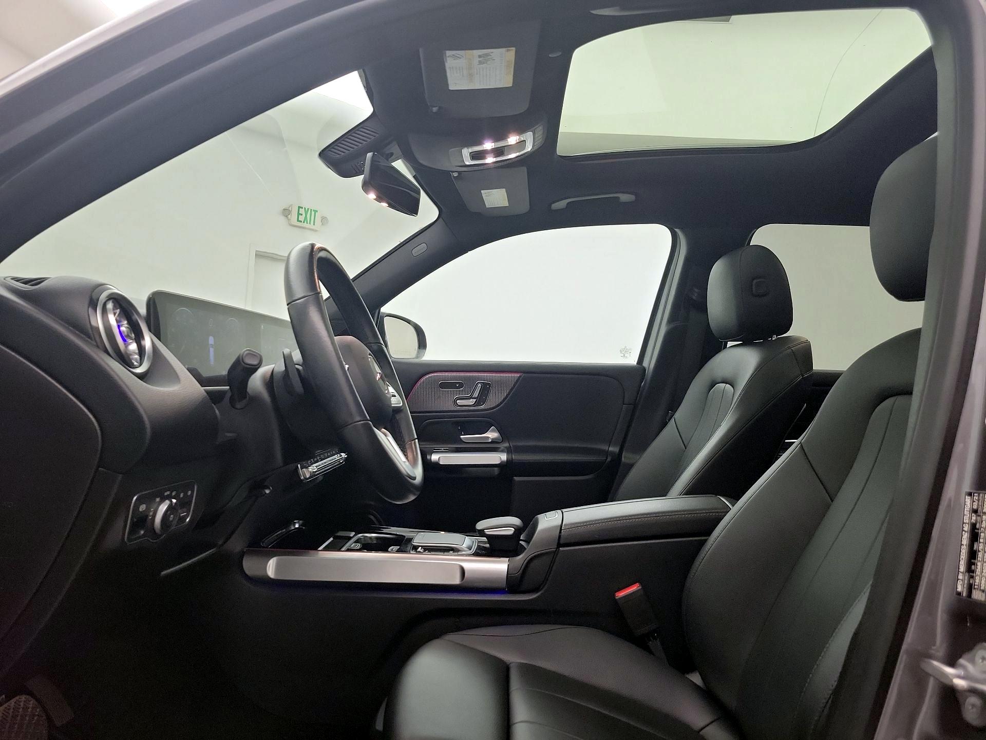 Thumbnail: 2021 Mercedes-Benz GLB - 19