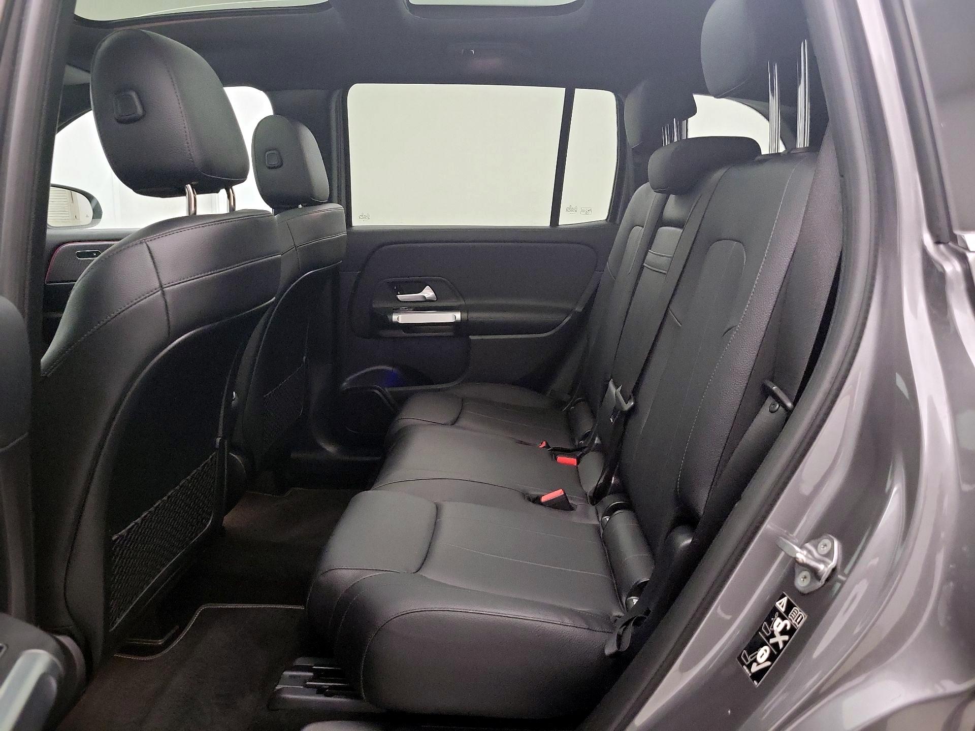 Thumbnail: 2021 Mercedes-Benz GLB - 20