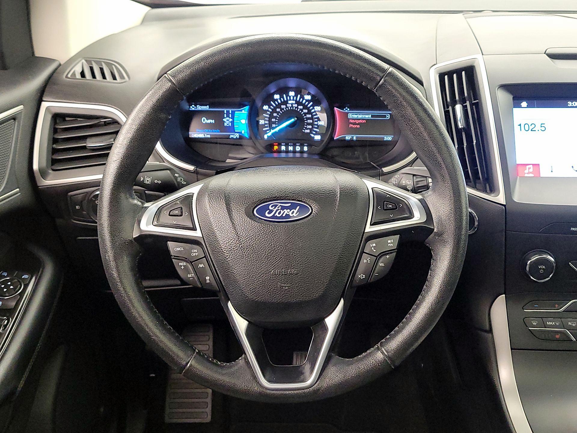 Thumbnail: 2019 Ford Edge - 10