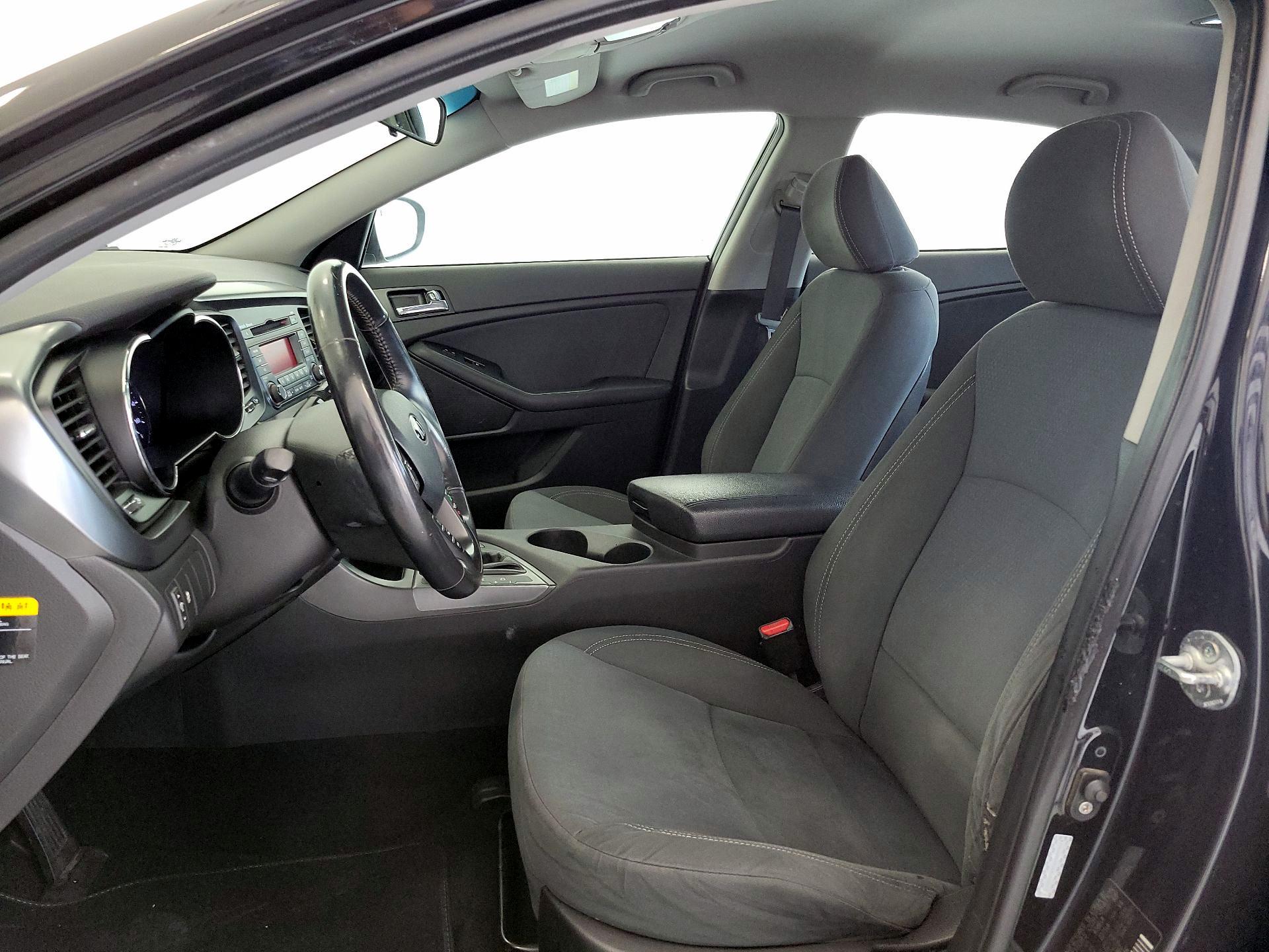 Thumbnail: 2013 Kia Optima - 9