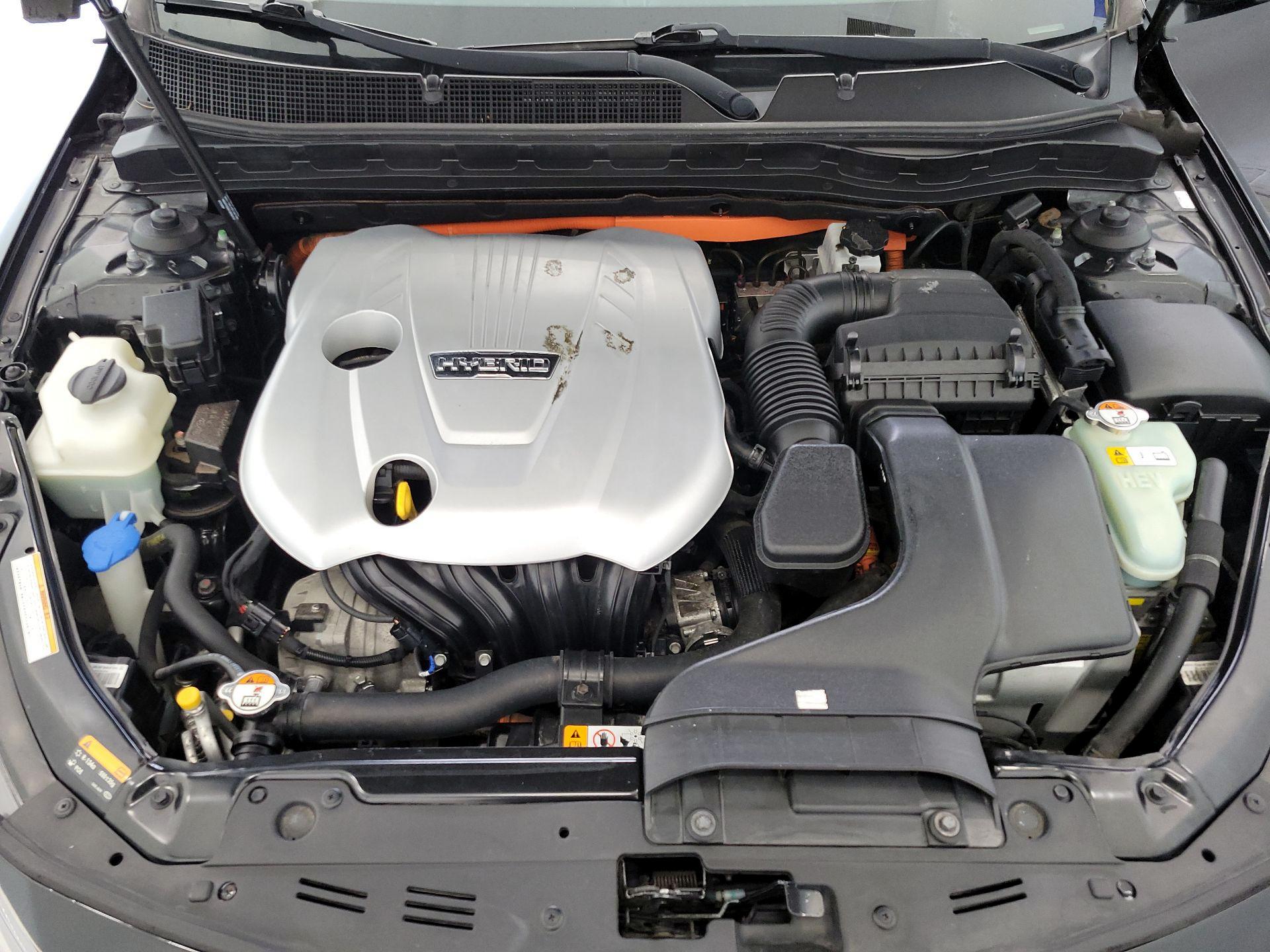 Thumbnail: 2013 Kia Optima - 18