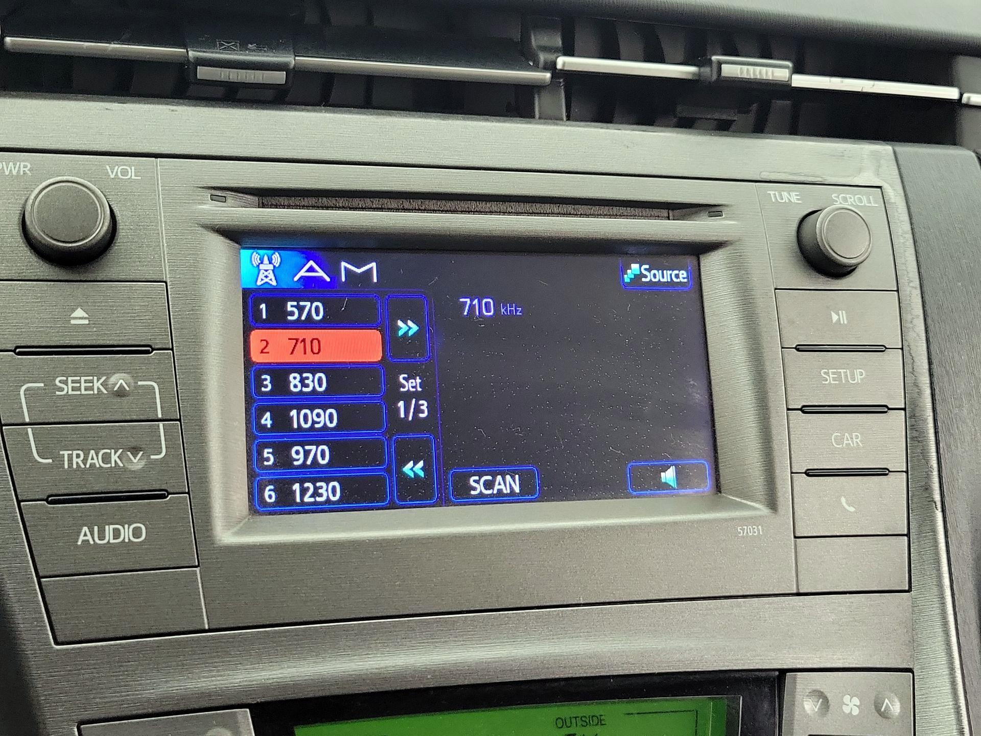 Thumbnail: 2014 Toyota Prius - 14