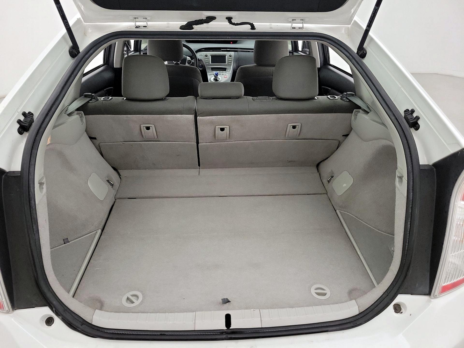 Thumbnail: 2014 Toyota Prius - 19