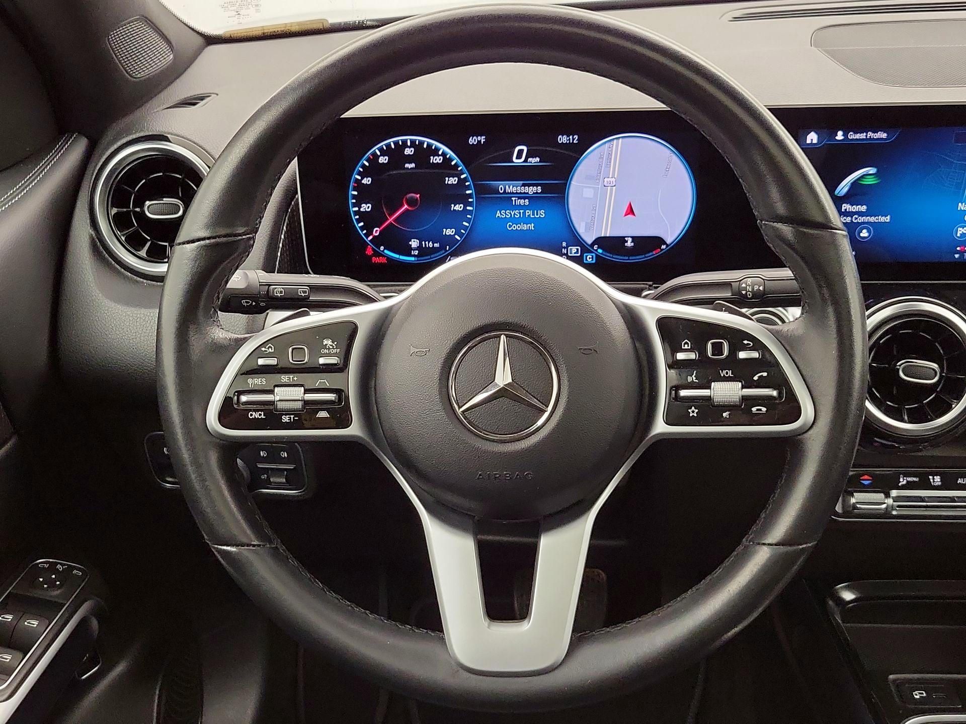 Thumbnail: 2020 Mercedes-Benz GLB - 10