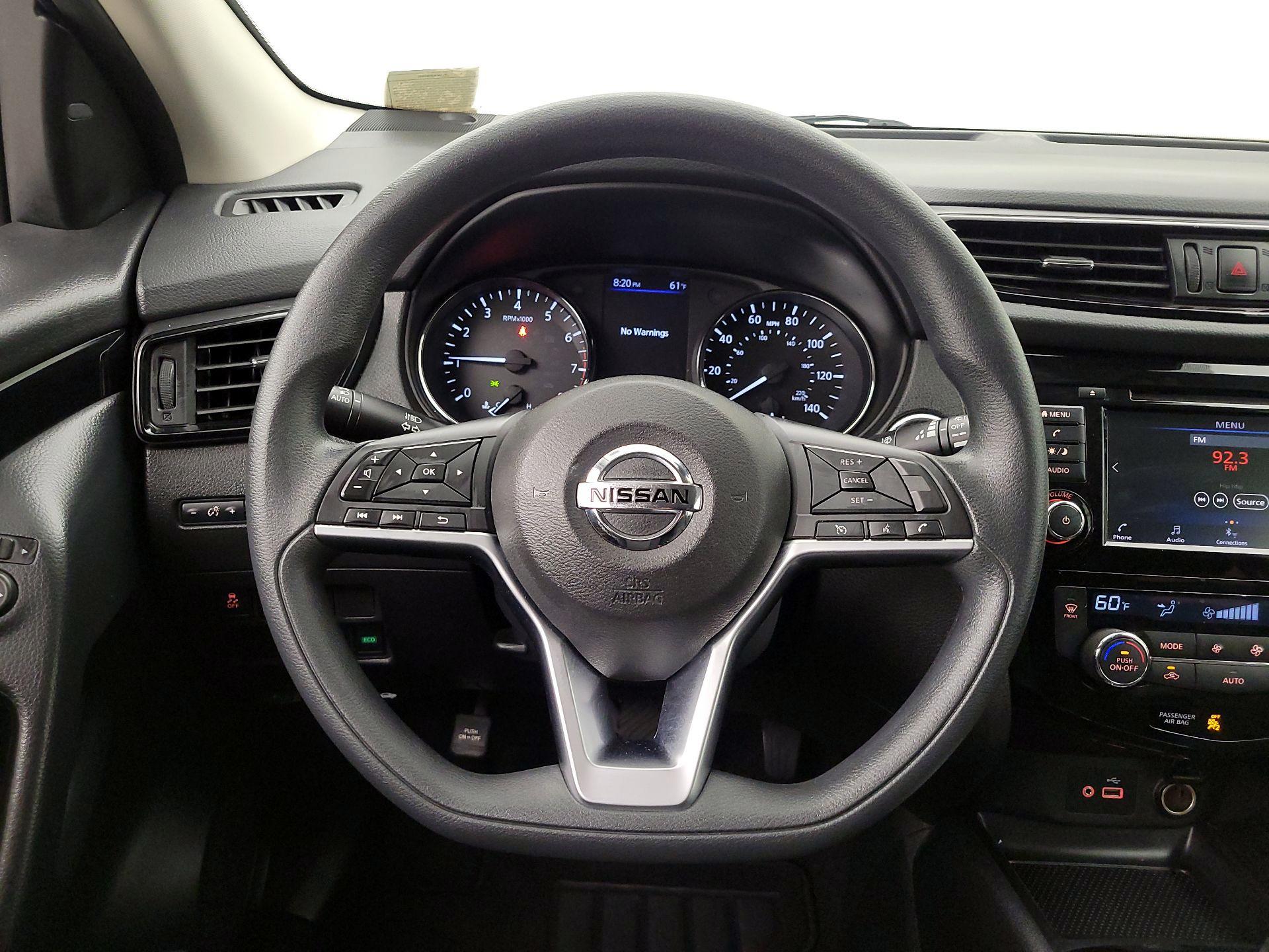 Thumbnail: 2020 Nissan Rogue Sport - 10