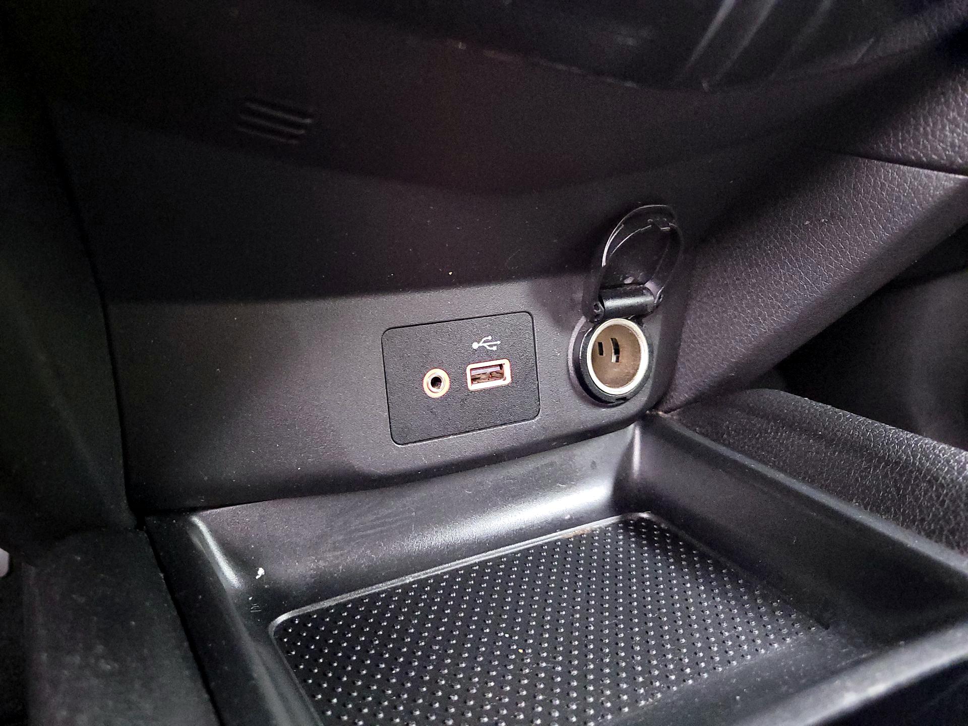 Thumbnail: 2020 Nissan Rogue Sport - 18