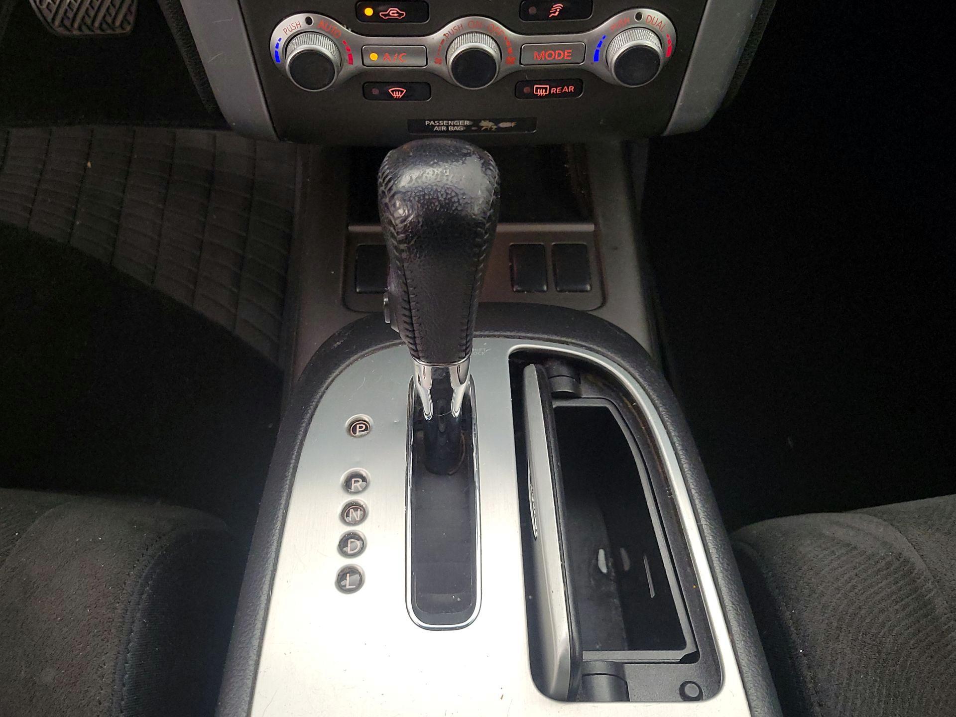 Thumbnail: 2013 Nissan Murano - 17