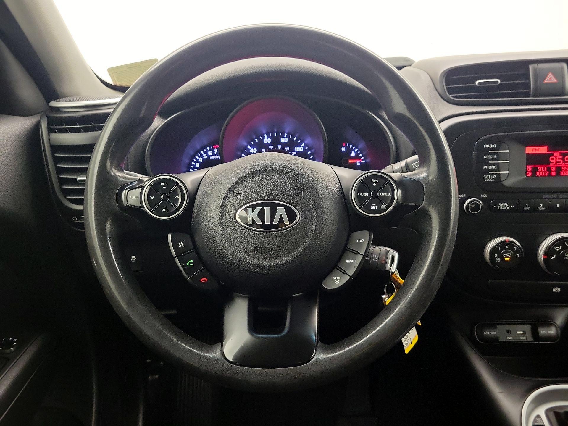 Thumbnail: 2015 Kia Soul - 10