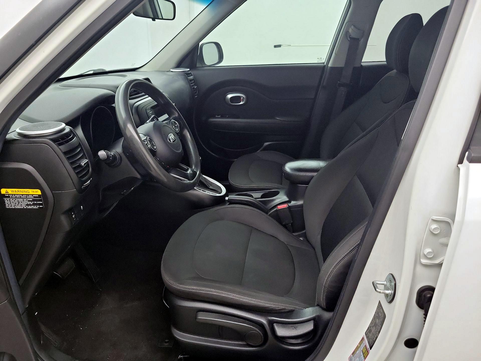 Thumbnail: 2015 Kia Soul - 11