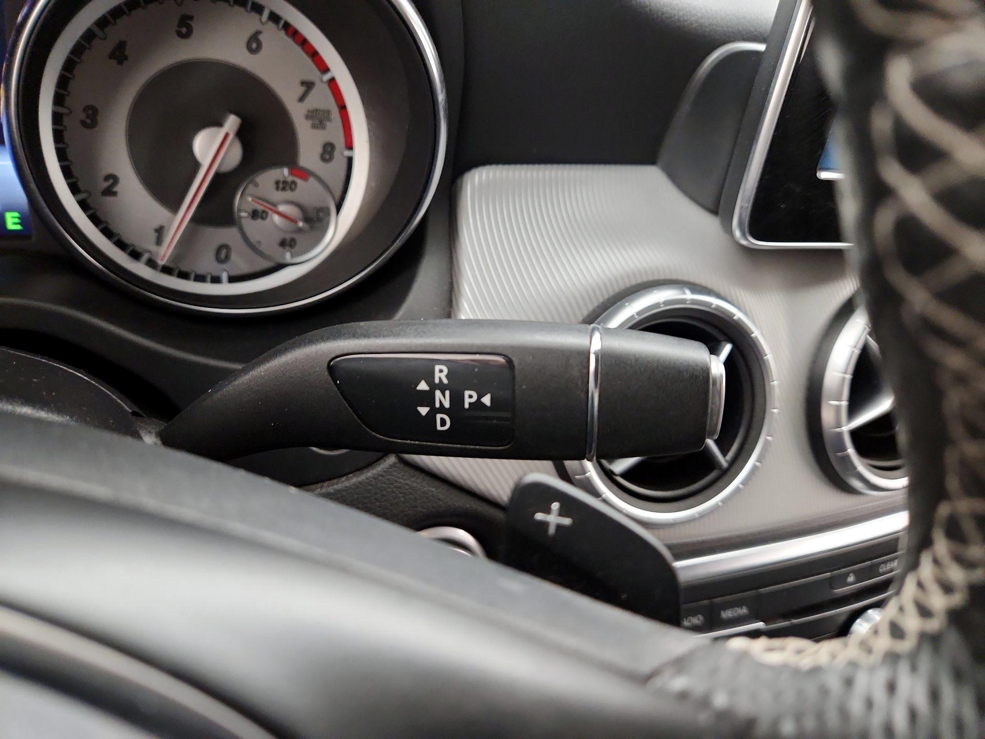Thumbnail: 2015 Mercedes-Benz CLA - 17