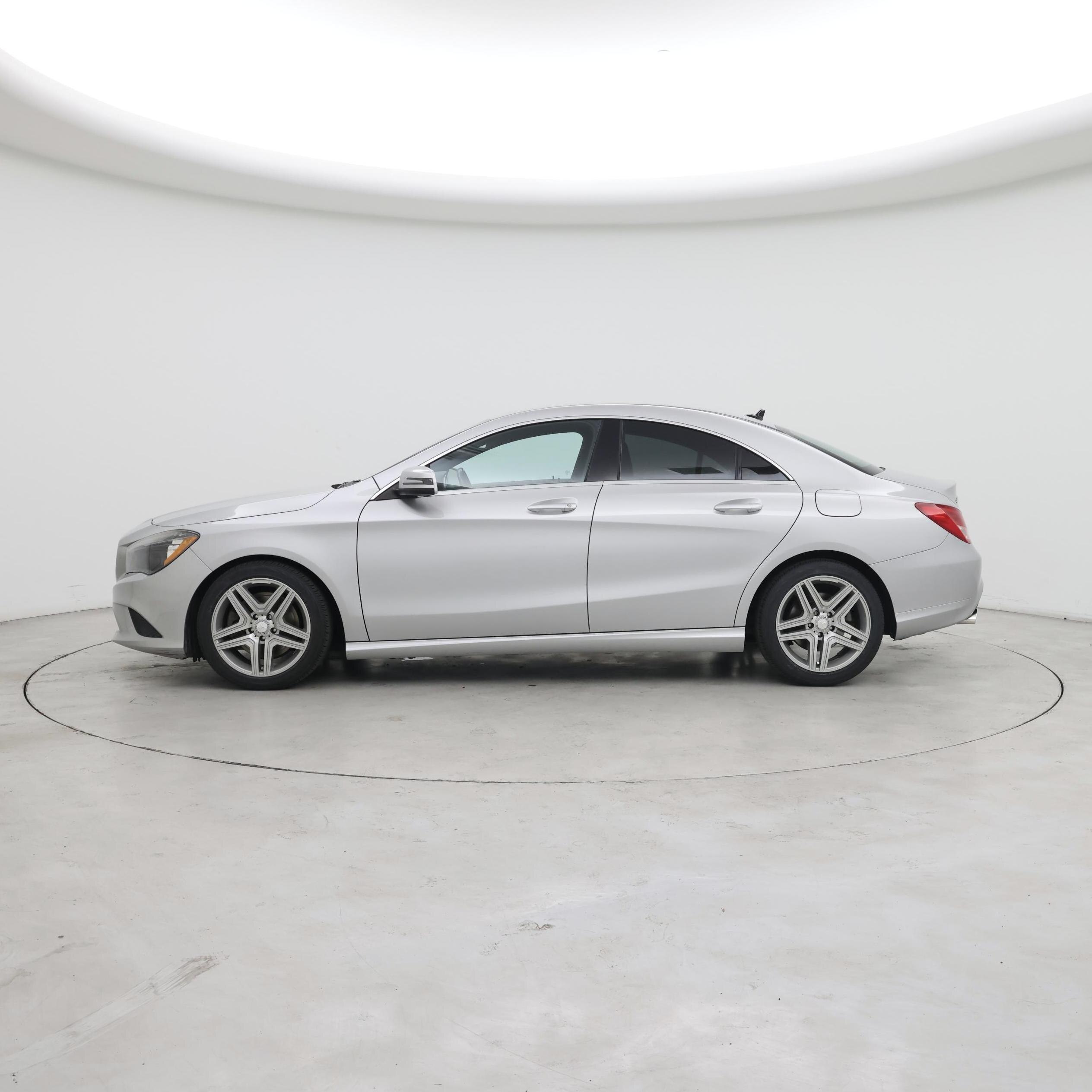Thumbnail: 2015 Mercedes-Benz CLA - 3