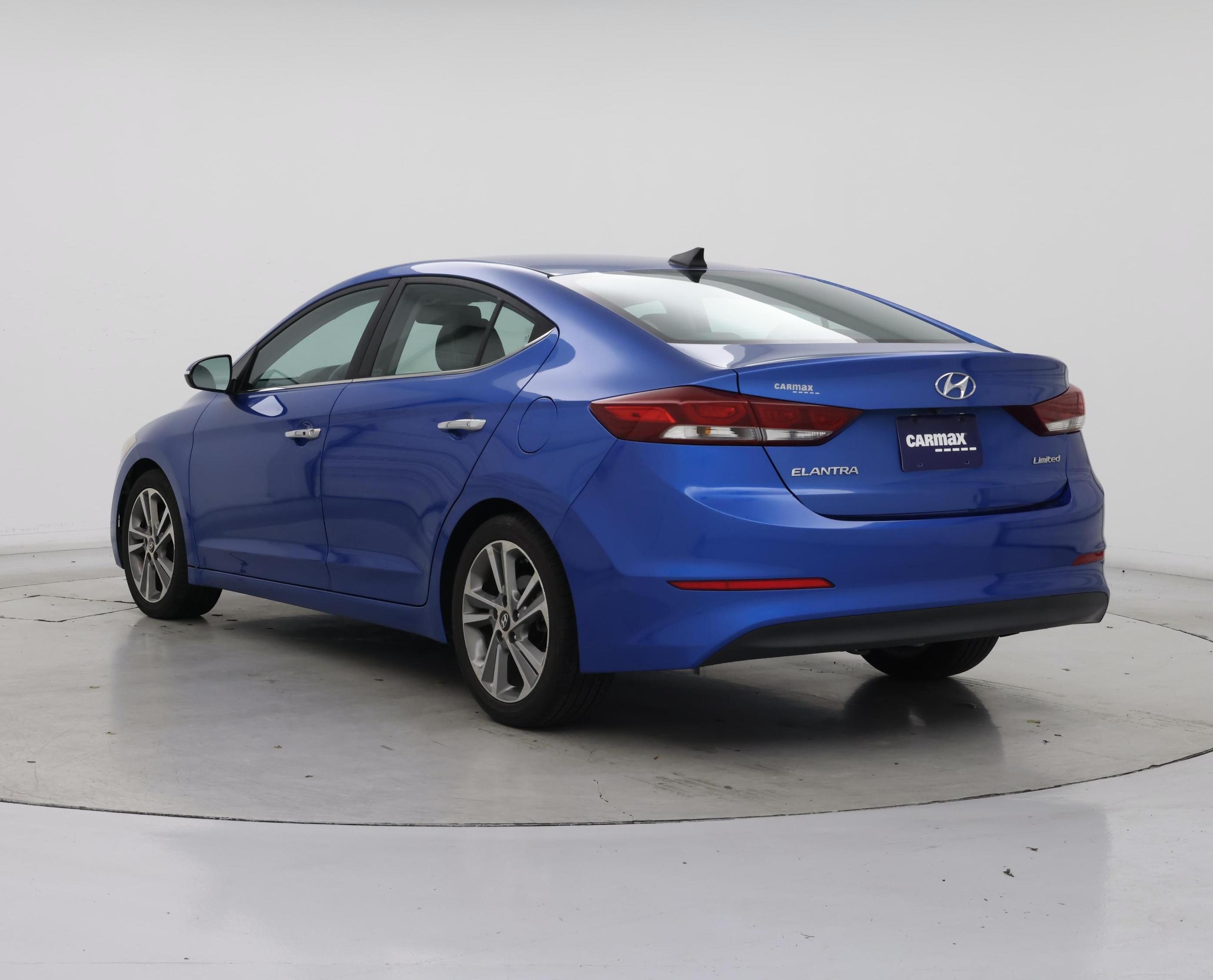 Thumbnail: 2017 Hyundai Elantra - 2
