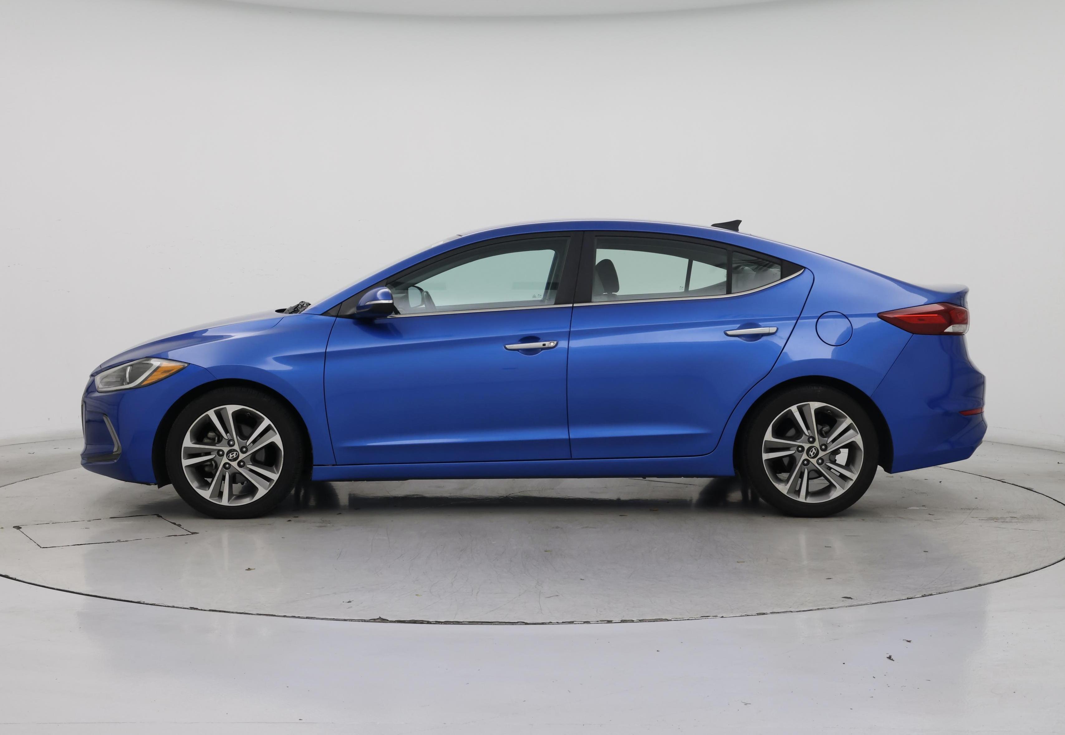 Thumbnail: 2017 Hyundai Elantra - 3