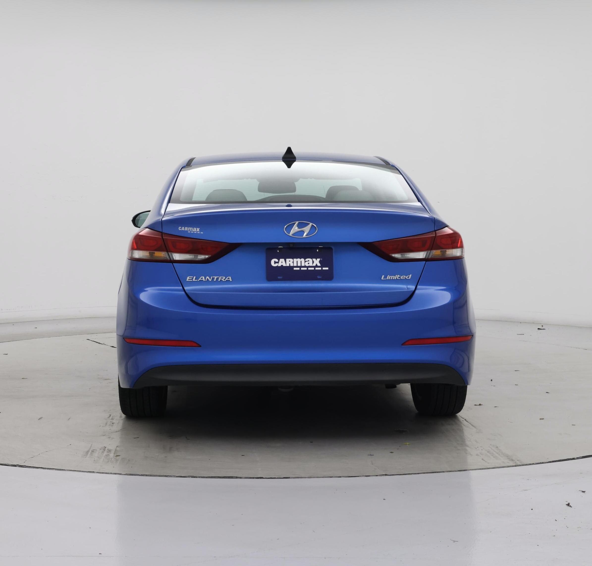Thumbnail: 2017 Hyundai Elantra - 6