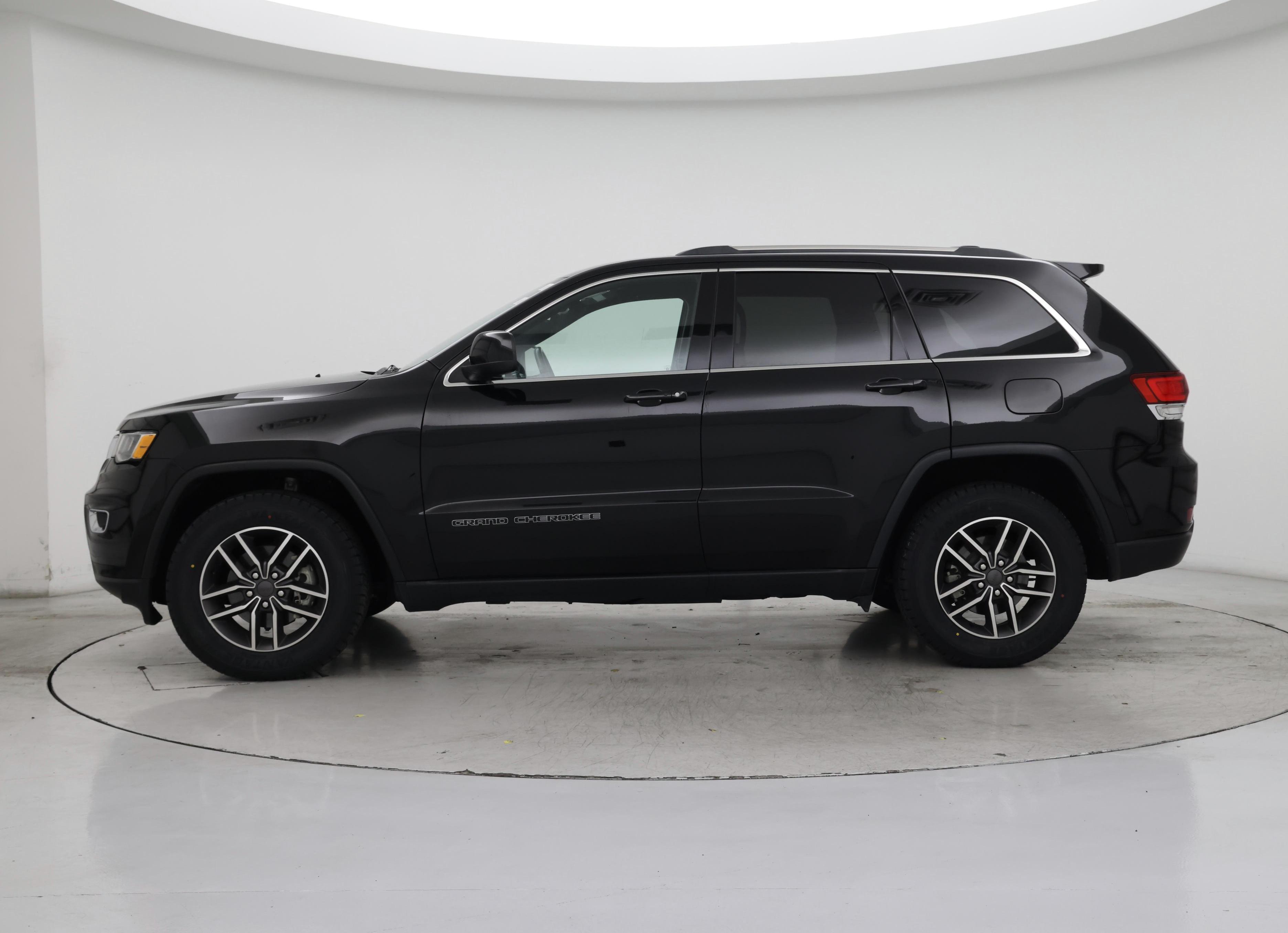 Thumbnail: 2020 Jeep Grand Cherokee - 3
