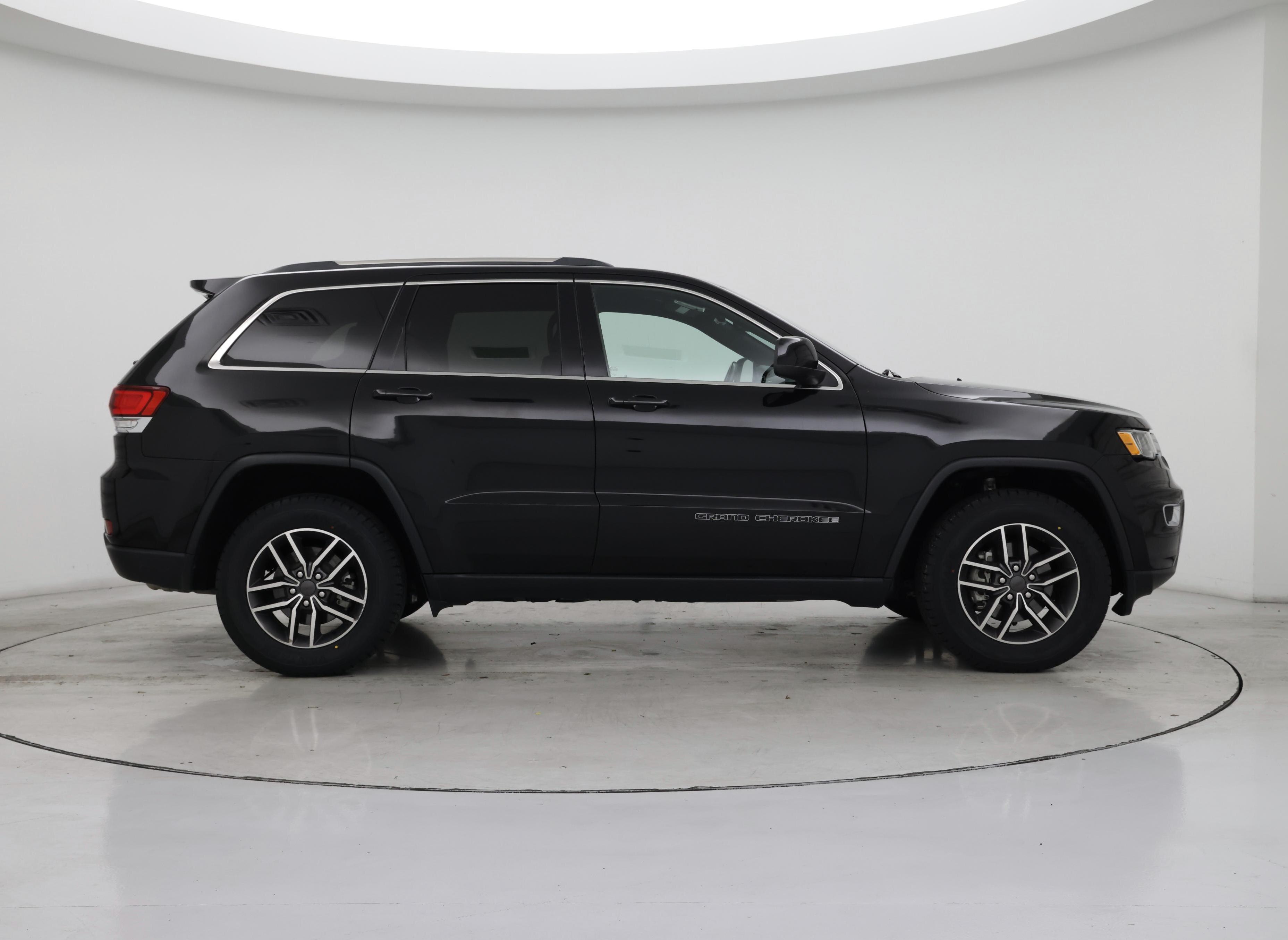 Thumbnail: 2020 Jeep Grand Cherokee - 7
