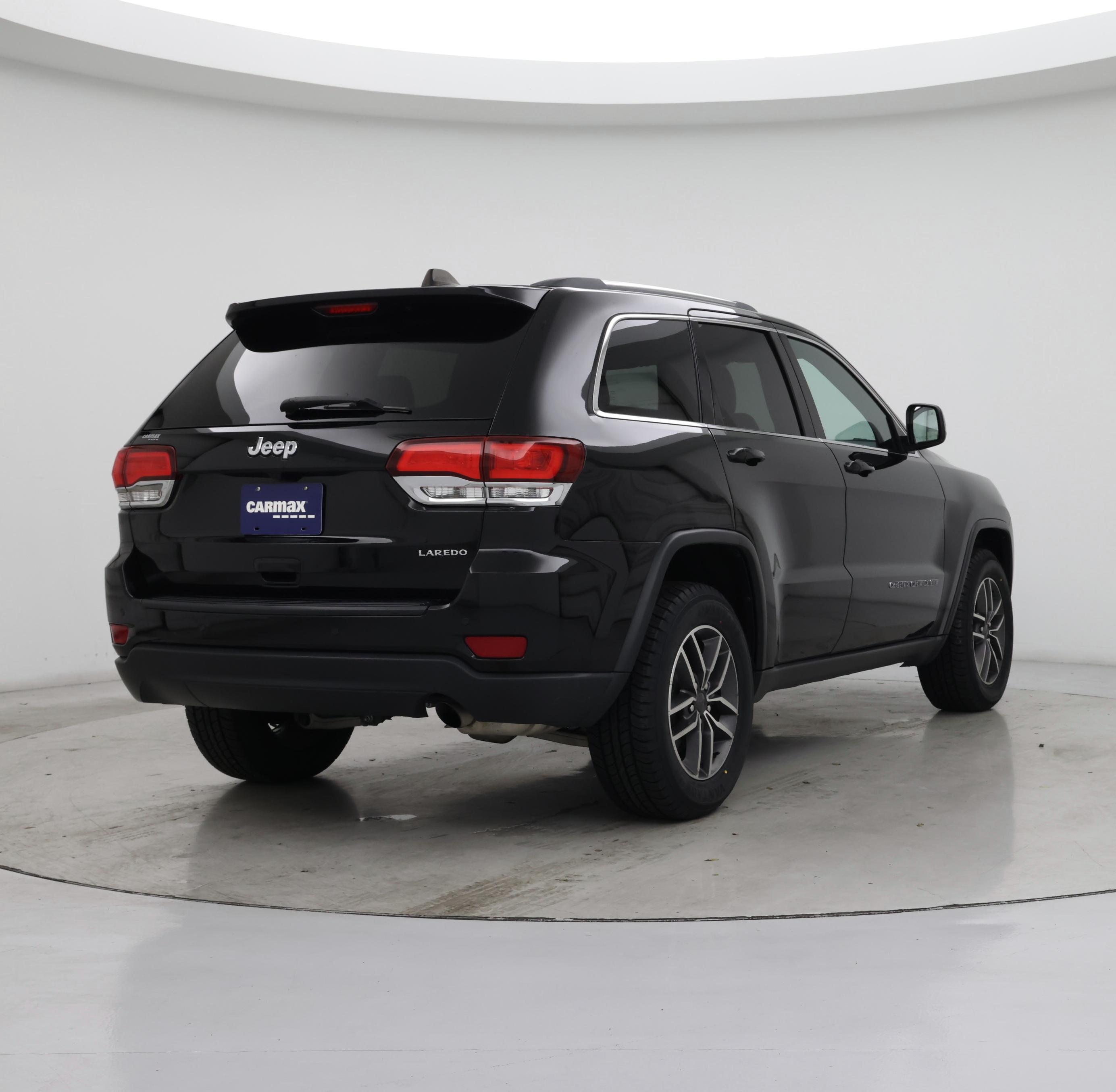 Thumbnail: 2020 Jeep Grand Cherokee - 8