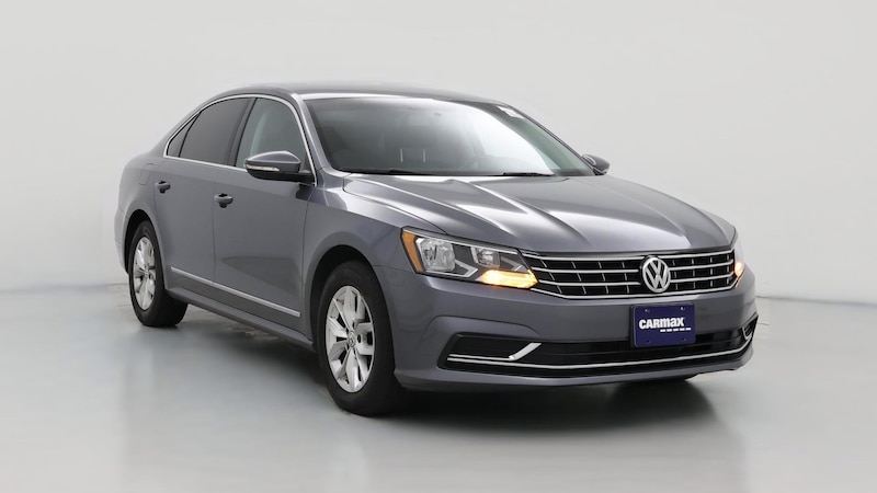 2016 Volkswagen Passat S Hero Image