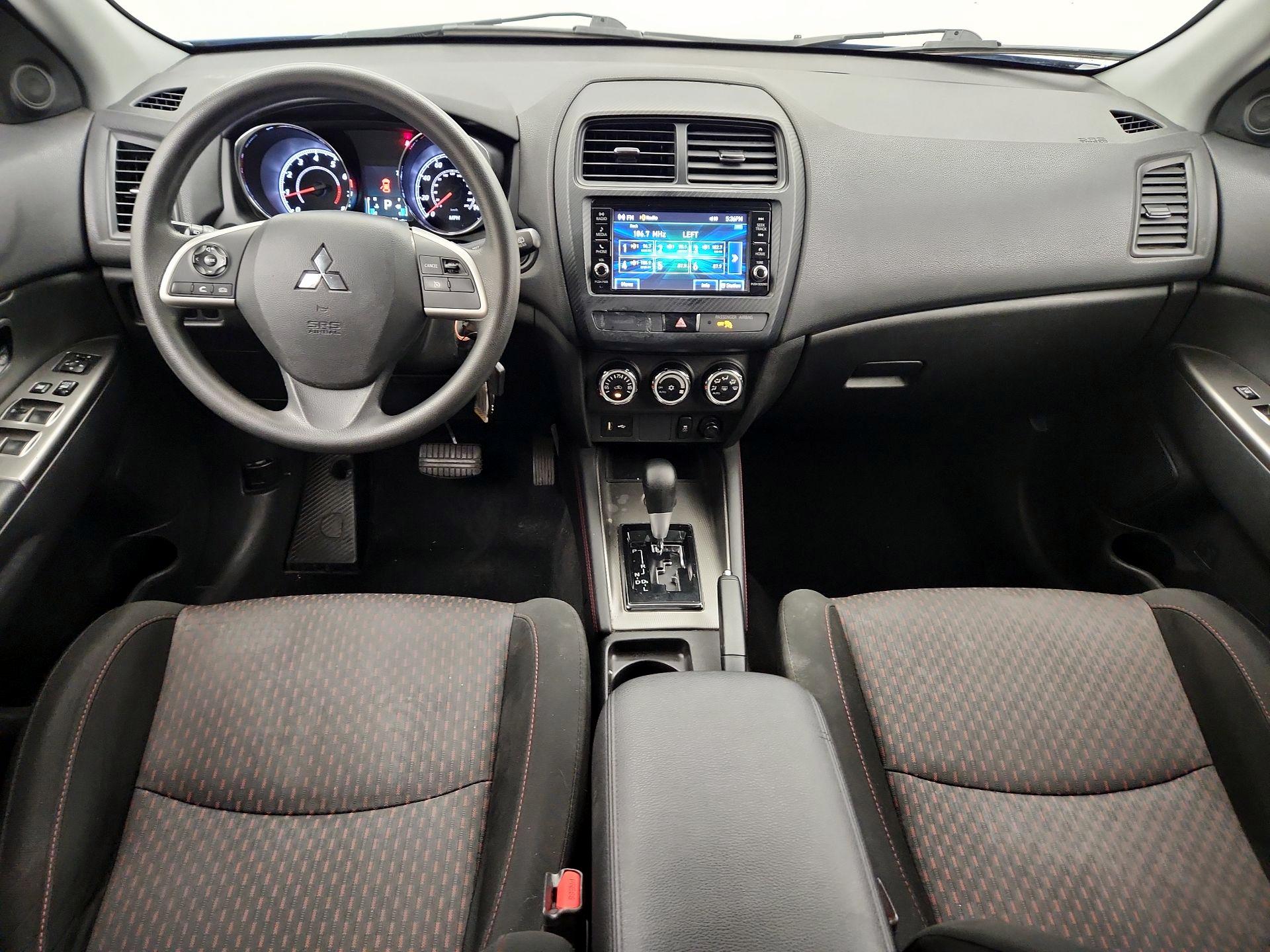 Thumbnail: 2018 Mitsubishi Outlander Sport - 9
