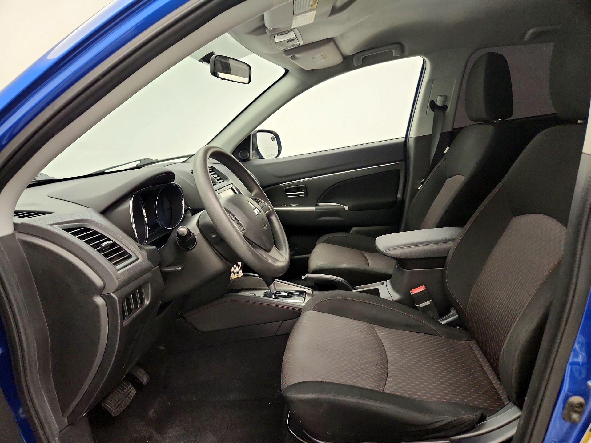 Thumbnail: 2018 Mitsubishi Outlander Sport - 11